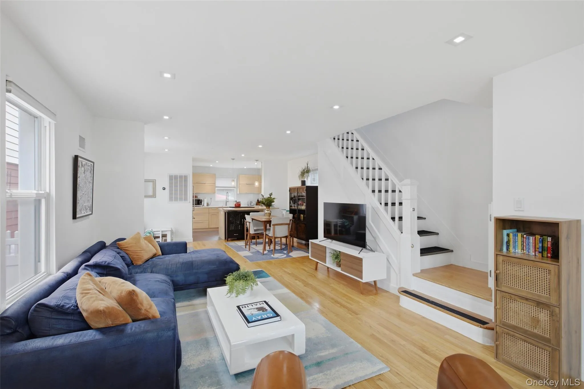 9437 133rd Avenue, New York, NY, 4 Bedrooms Bedrooms, 8 Rooms Rooms,2 BathroomsBathrooms,Residential,For Rent,133rd,0,1041428 9437 133rd Avenue, New York, NY, 4 Bedrooms Bedrooms, 8 Rooms Rooms,2 BathroomsBathrooms,Residential,For Rent,133rd,0,1041428