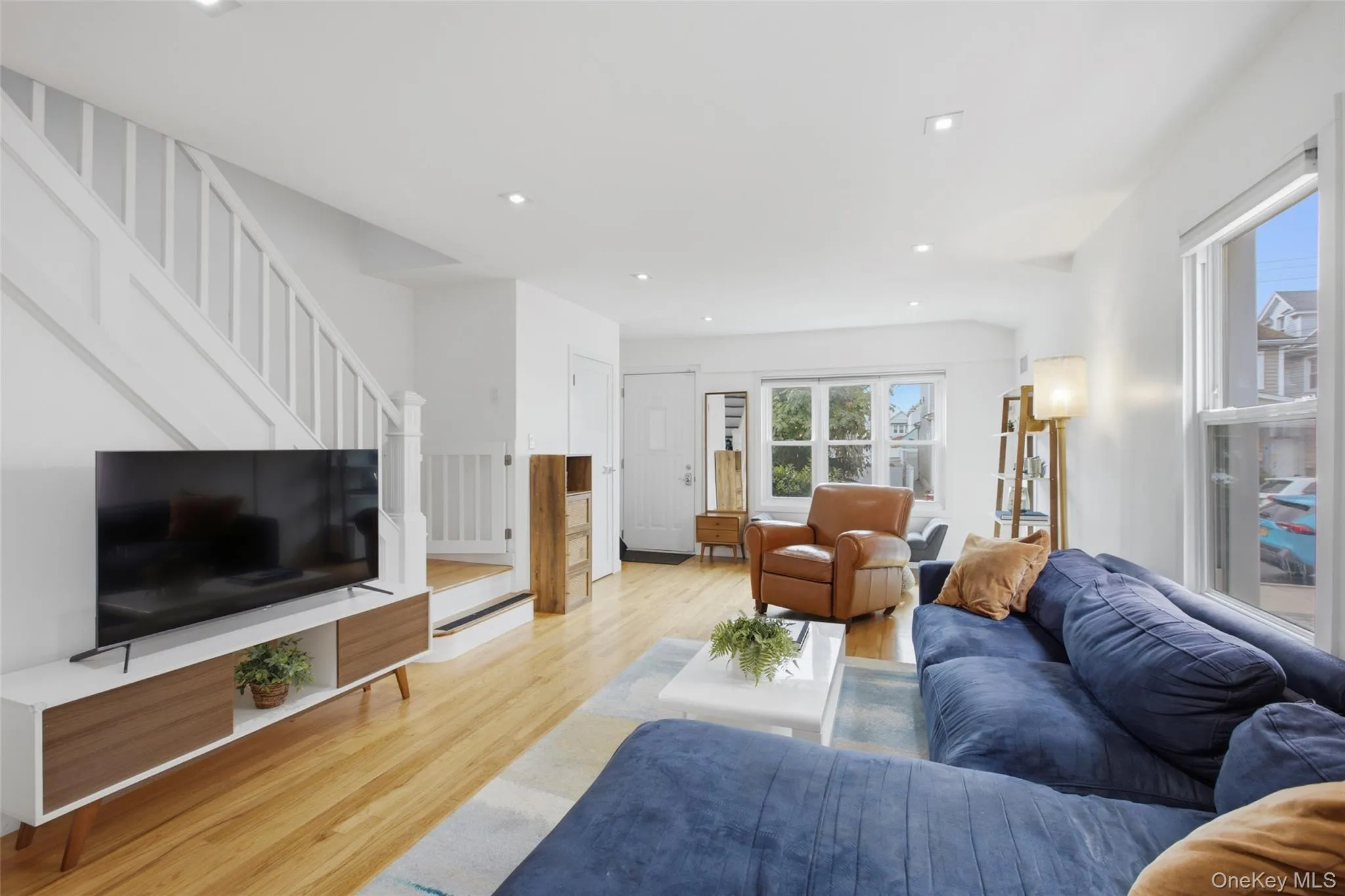 9437 133rd Avenue, New York, NY, 4 Bedrooms Bedrooms, 8 Rooms Rooms,2 BathroomsBathrooms,Residential,For Rent,133rd,0,1041428 9437 133rd Avenue, New York, NY, 4 Bedrooms Bedrooms, 8 Rooms Rooms,2 BathroomsBathrooms,Residential,For Rent,133rd,0,1041428