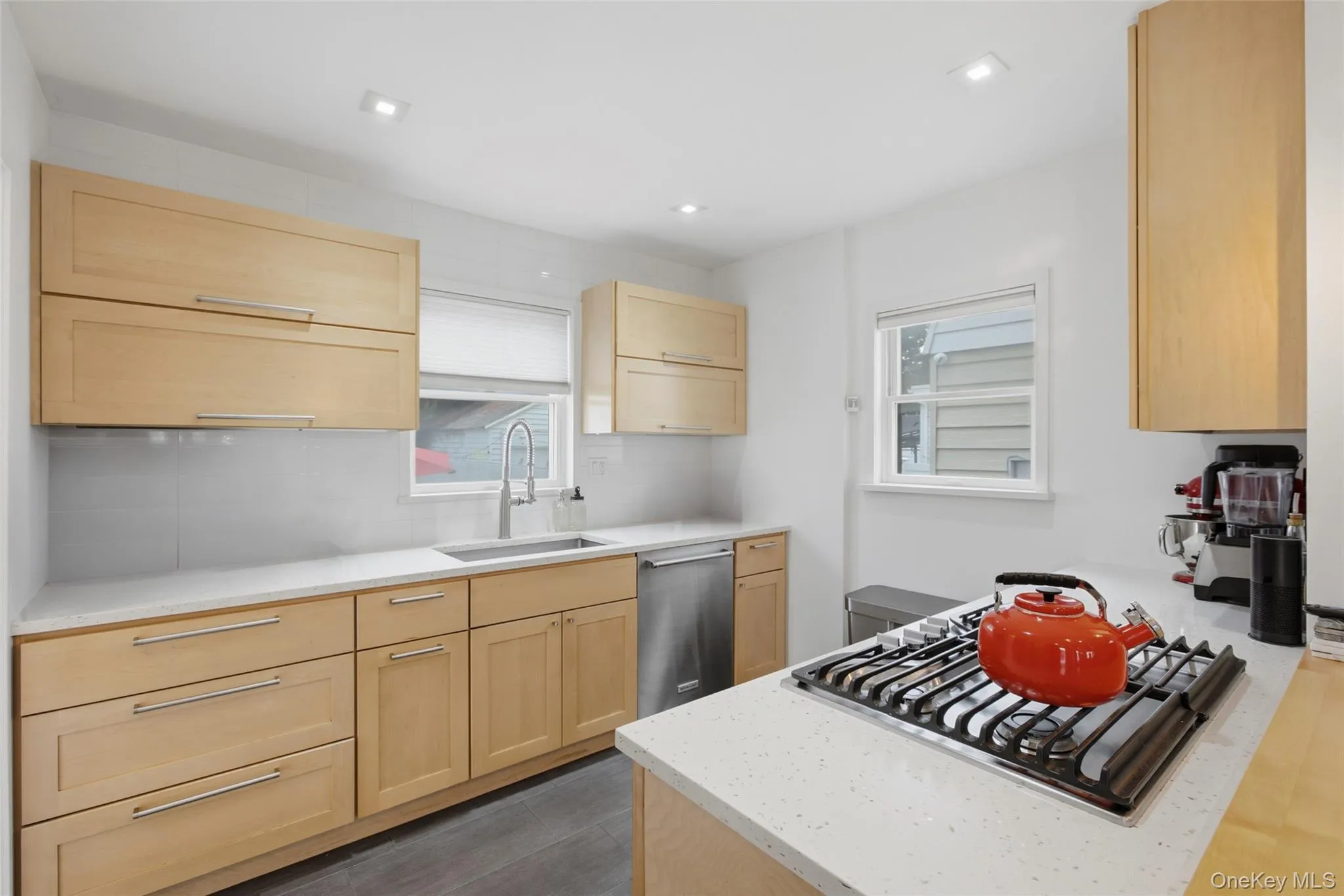 9437 133rd Avenue, New York, NY, 4 Bedrooms Bedrooms, 8 Rooms Rooms,2 BathroomsBathrooms,Residential,For Rent,133rd,0,1041428 9437 133rd Avenue, New York, NY, 4 Bedrooms Bedrooms, 8 Rooms Rooms,2 BathroomsBathrooms,Residential,For Rent,133rd,0,1041428