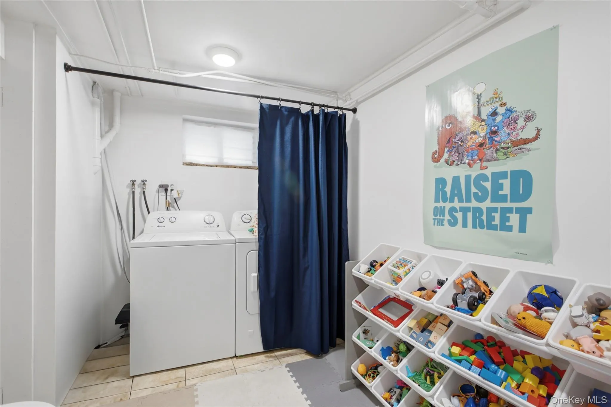 9437 133rd Avenue, New York, NY, 4 Bedrooms Bedrooms, 8 Rooms Rooms,2 BathroomsBathrooms,Residential,For Rent,133rd,0,1041428 9437 133rd Avenue, New York, NY, 4 Bedrooms Bedrooms, 8 Rooms Rooms,2 BathroomsBathrooms,Residential,For Rent,133rd,0,1041428