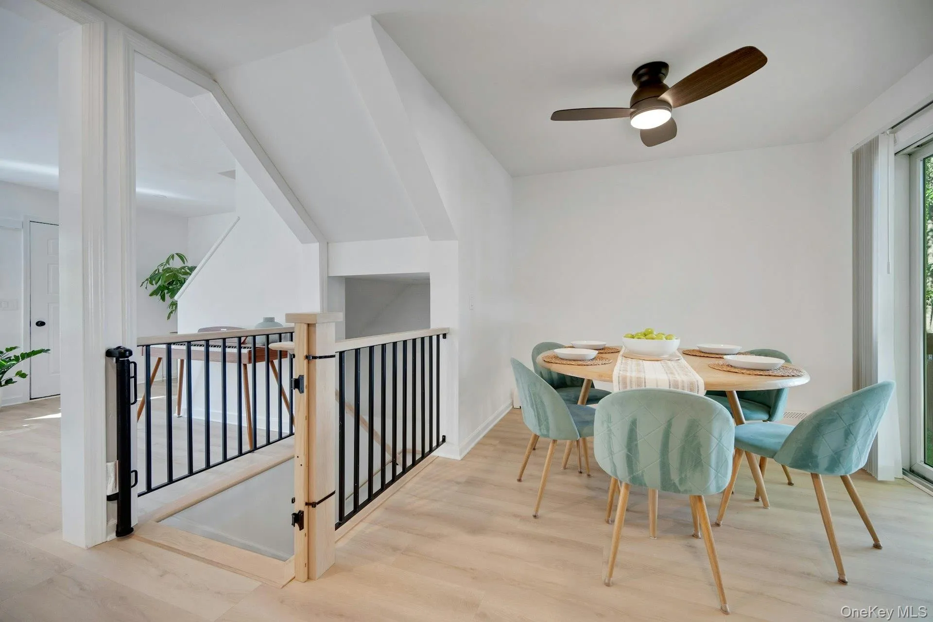 17 Wood Court, Greenburgh, NY, 2 Bedrooms Bedrooms, 6 Rooms Rooms,2 BathroomsBathrooms,Residential,For Rent,Wood,0,1041430 17 Wood Court, Greenburgh, NY, 2 Bedrooms Bedrooms, 6 Rooms Rooms,2 BathroomsBathrooms,Residential,For Rent,Wood,0,1041430