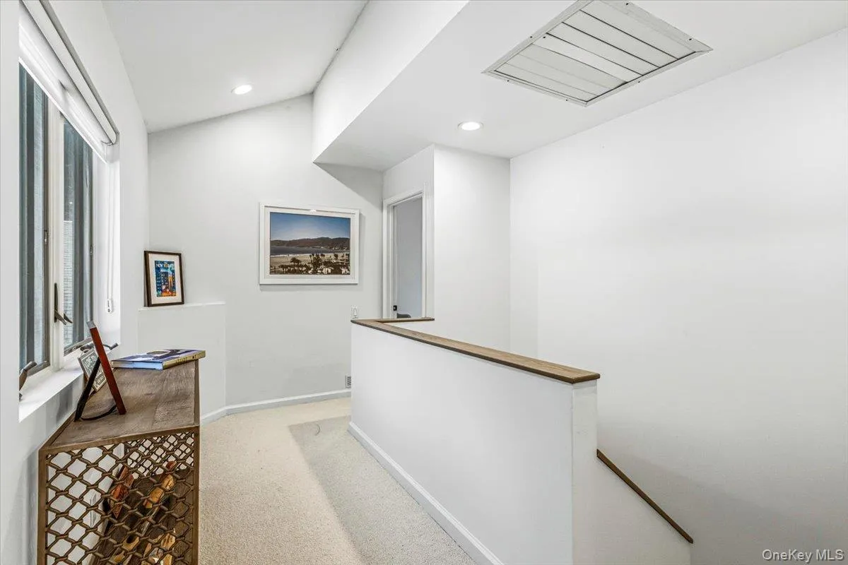 3 Quantuck Bay Lane, Southampton, NY, 4 Bedrooms Bedrooms, 18 Rooms Rooms,4 BathroomsBathrooms,Residential,For Rent,Quantuck Bay,0,1041432 3 Quantuck Bay Lane, Southampton, NY, 4 Bedrooms Bedrooms, 18 Rooms Rooms,4 BathroomsBathrooms,Residential,For Rent,Quantuck Bay,0,1041432