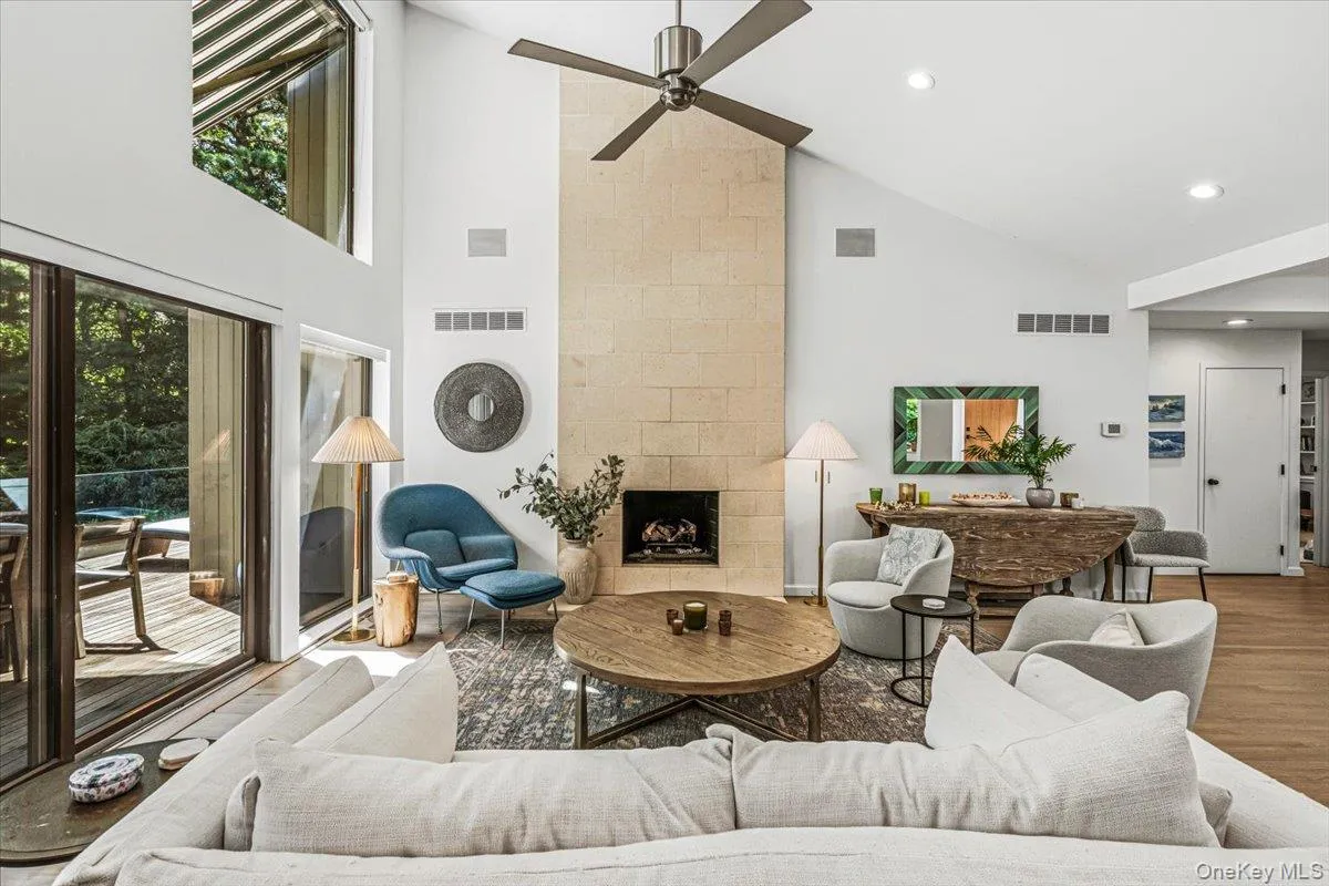 3 Quantuck Bay Lane, Southampton, NY, 4 Bedrooms Bedrooms, 18 Rooms Rooms,4 BathroomsBathrooms,Residential,For Rent,Quantuck Bay,0,1041432 3 Quantuck Bay Lane, Southampton, NY, 4 Bedrooms Bedrooms, 18 Rooms Rooms,4 BathroomsBathrooms,Residential,For Rent,Quantuck Bay,0,1041432