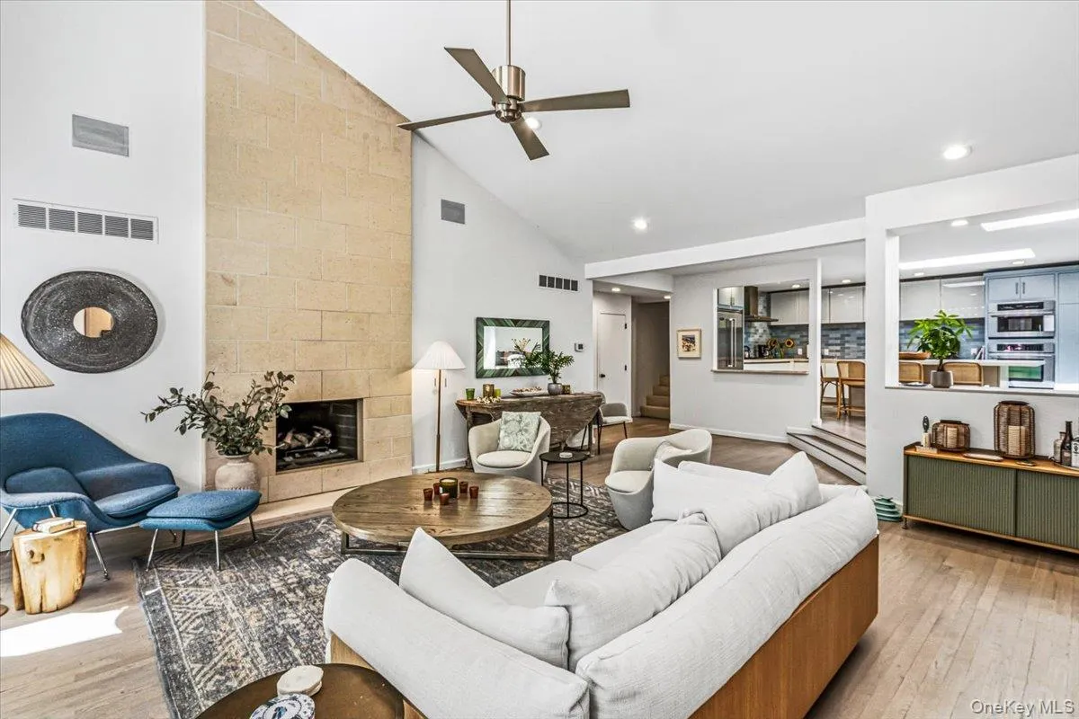 3 Quantuck Bay Lane, Southampton, NY, 4 Bedrooms Bedrooms, 18 Rooms Rooms,4 BathroomsBathrooms,Residential,For Rent,Quantuck Bay,0,1041432 3 Quantuck Bay Lane, Southampton, NY, 4 Bedrooms Bedrooms, 18 Rooms Rooms,4 BathroomsBathrooms,Residential,For Rent,Quantuck Bay,0,1041432