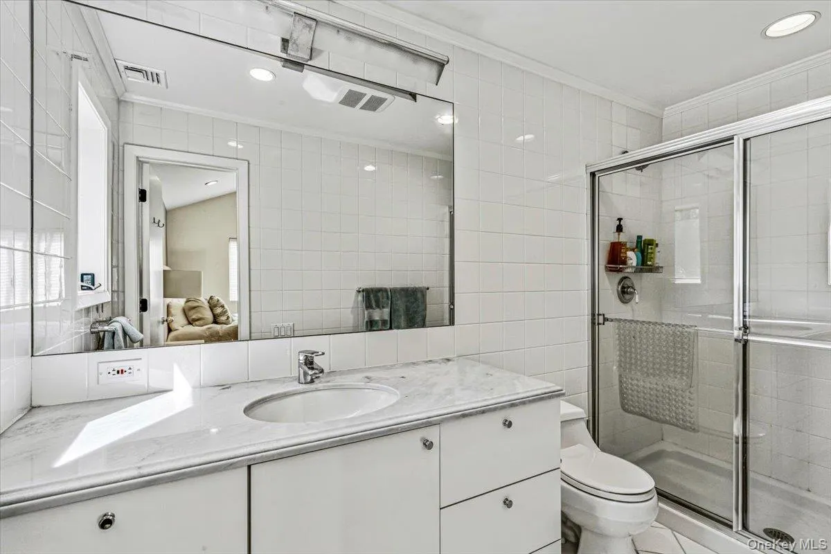 3 Quantuck Bay Lane, Southampton, NY, 4 Bedrooms Bedrooms, 18 Rooms Rooms,4 BathroomsBathrooms,Residential,For Rent,Quantuck Bay,0,1041432 3 Quantuck Bay Lane, Southampton, NY, 4 Bedrooms Bedrooms, 18 Rooms Rooms,4 BathroomsBathrooms,Residential,For Rent,Quantuck Bay,0,1041432
