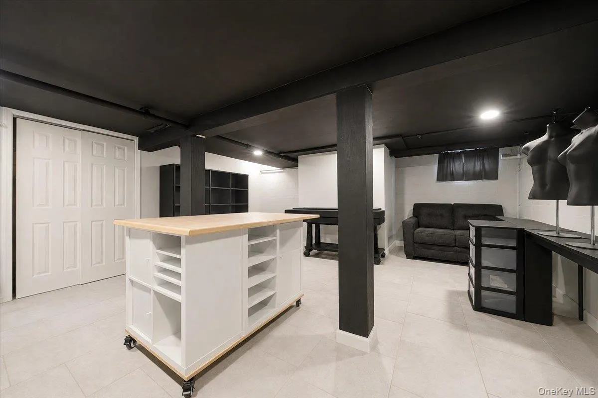 95 Union Street, Hempstead, NY, 3 Bedrooms Bedrooms, 7 Rooms Rooms,2 BathroomsBathrooms,Residential,For Rent,Union,0,1041434 95 Union Street, Hempstead, NY, 3 Bedrooms Bedrooms, 7 Rooms Rooms,2 BathroomsBathrooms,Residential,For Rent,Union,0,1041434