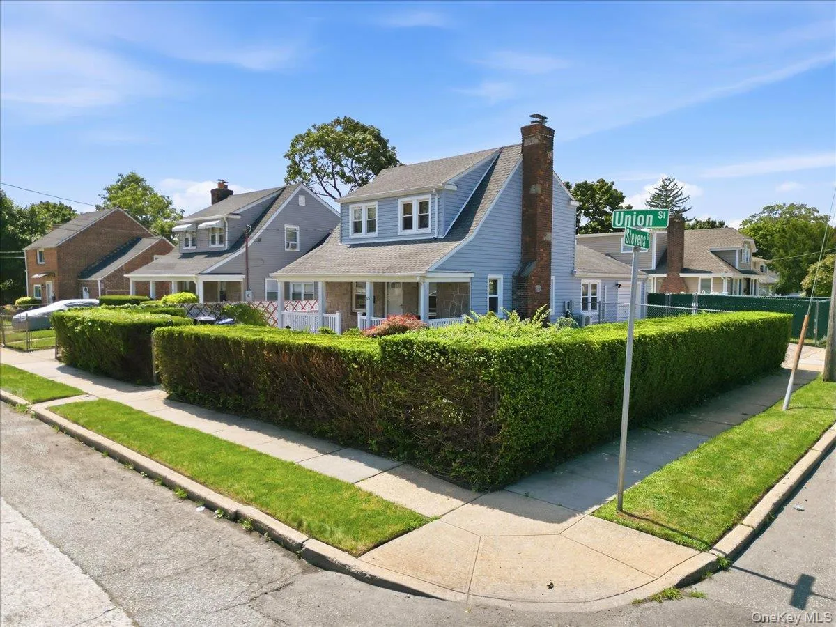 95 Union Street, Hempstead, NY, 3 Bedrooms Bedrooms, 7 Rooms Rooms,2 BathroomsBathrooms,Residential,For Rent,Union,0,1041434 95 Union Street, Hempstead, NY, 3 Bedrooms Bedrooms, 7 Rooms Rooms,2 BathroomsBathrooms,Residential,For Rent,Union,0,1041434
