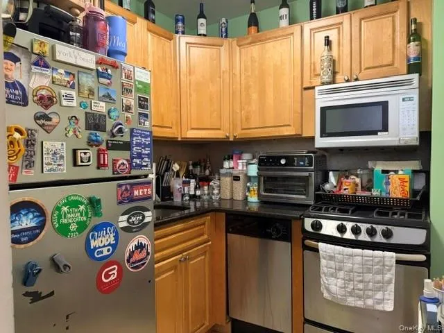 3 Birchwood Court, North Hempstead, NY, 3 Rooms Rooms,1 BathroomBathrooms,Residential,For Rent,Birchwood,0,1041436 3 Birchwood Court, North Hempstead, NY, 3 Rooms Rooms,1 BathroomBathrooms,Residential,For Rent,Birchwood,0,1041436
