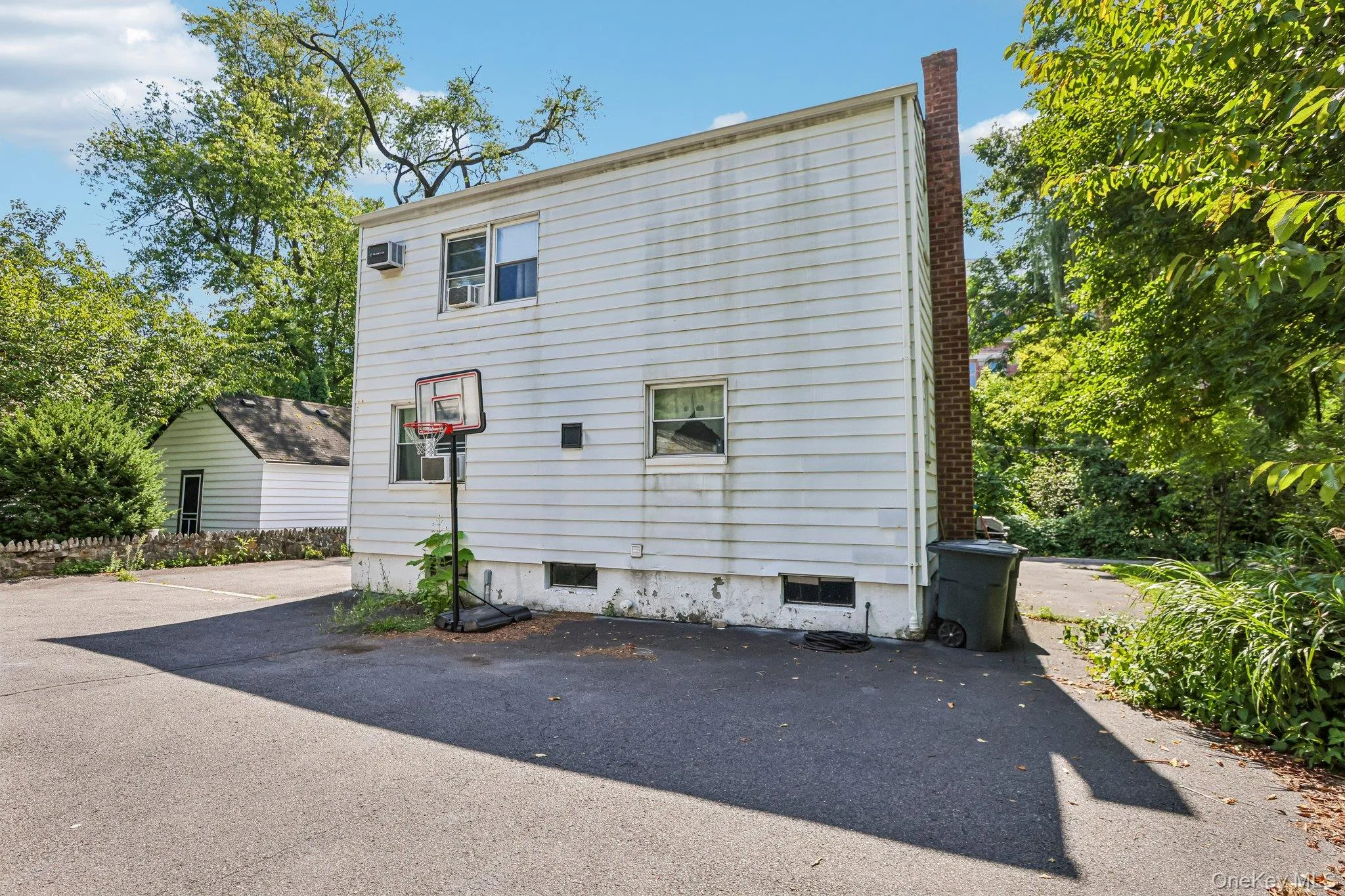 12 Bryn Mawr Parkway, Yonkers, NY, 3 Bedrooms Bedrooms, 2 Rooms Rooms,2 BathroomsBathrooms,Residential,For Rent,Bryn Mawr,0,1041444 12 Bryn Mawr Parkway, Yonkers, NY, 3 Bedrooms Bedrooms, 2 Rooms Rooms,2 BathroomsBathrooms,Residential,For Rent,Bryn Mawr,0,1041444