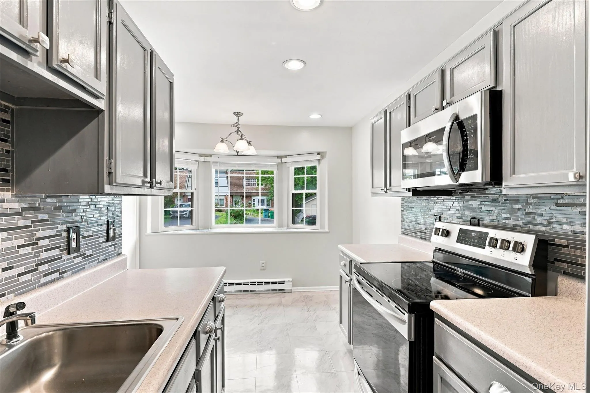 7 Roundtree Court, Beacon, NY, 3 Bedrooms Bedrooms, 6 Rooms Rooms,1 BathroomBathrooms,Residential,For Rent,Roundtree,0,1041452 7 Roundtree Court, Beacon, NY, 3 Bedrooms Bedrooms, 6 Rooms Rooms,1 BathroomBathrooms,Residential,For Rent,Roundtree,0,1041452