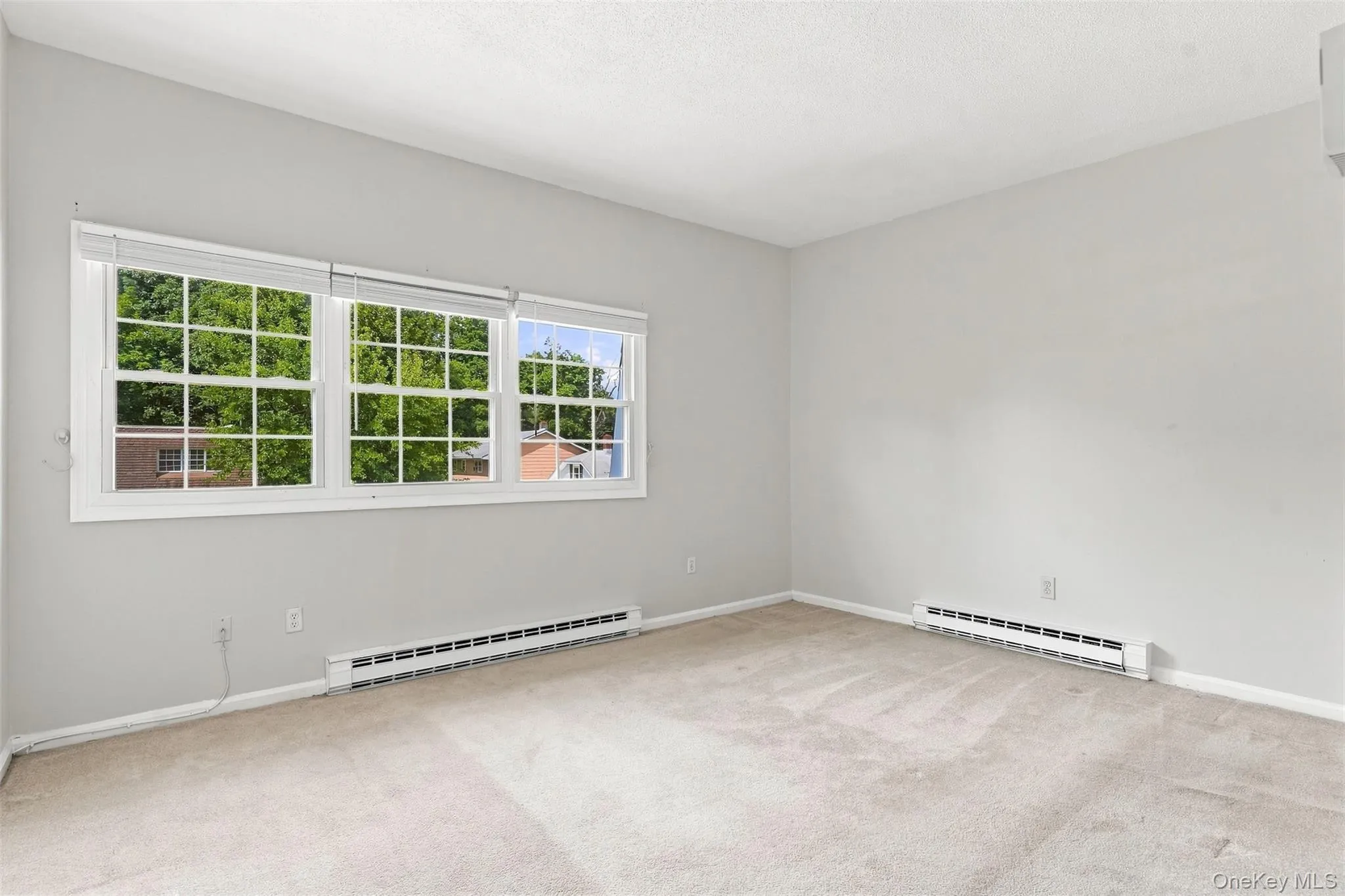 7 Roundtree Court, Beacon, NY, 3 Bedrooms Bedrooms, 6 Rooms Rooms,1 BathroomBathrooms,Residential,For Rent,Roundtree,0,1041452 7 Roundtree Court, Beacon, NY, 3 Bedrooms Bedrooms, 6 Rooms Rooms,1 BathroomBathrooms,Residential,For Rent,Roundtree,0,1041452