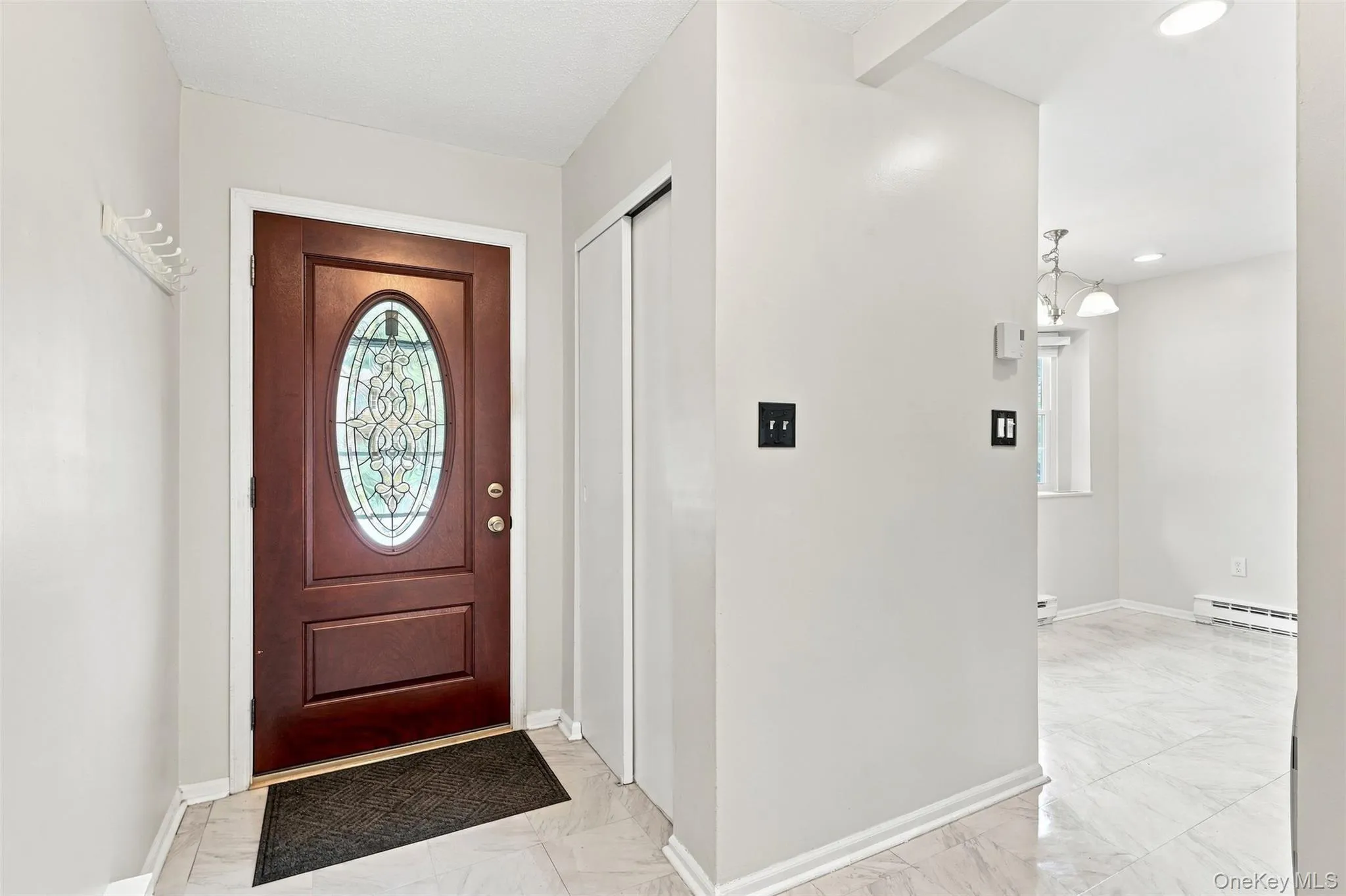 7 Roundtree Court, Beacon, NY, 3 Bedrooms Bedrooms, 6 Rooms Rooms,1 BathroomBathrooms,Residential,For Rent,Roundtree,0,1041452 7 Roundtree Court, Beacon, NY, 3 Bedrooms Bedrooms, 6 Rooms Rooms,1 BathroomBathrooms,Residential,For Rent,Roundtree,0,1041452