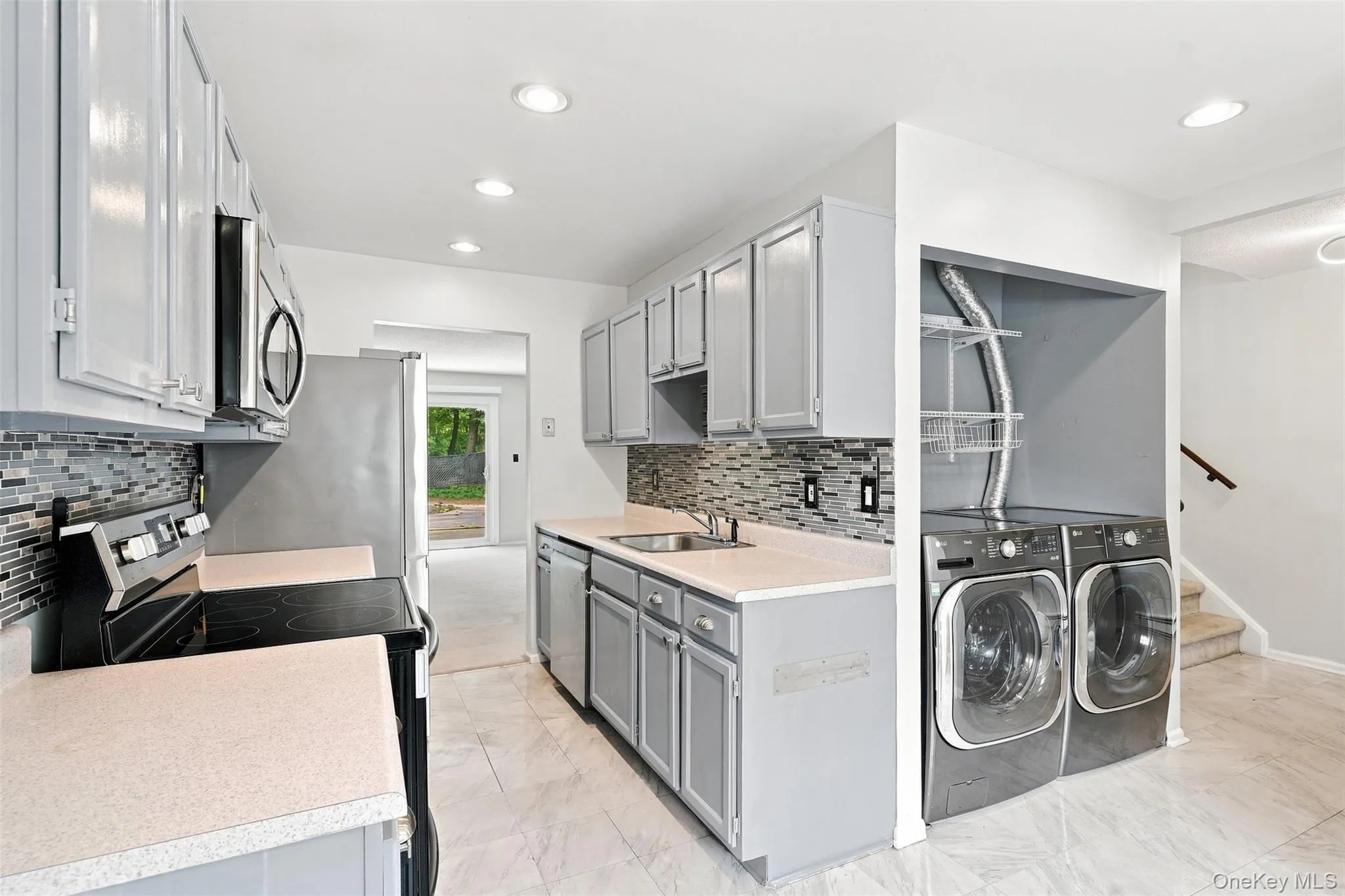 7 Roundtree Court, Beacon, NY, 3 Bedrooms Bedrooms, 6 Rooms Rooms,1 BathroomBathrooms,Residential,For Rent,Roundtree,0,1041452 7 Roundtree Court, Beacon, NY, 3 Bedrooms Bedrooms, 6 Rooms Rooms,1 BathroomBathrooms,Residential,For Rent,Roundtree,0,1041452