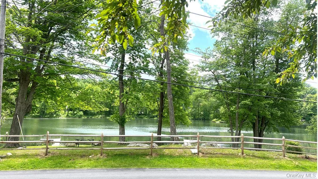 260 Union Valley Road, Carmel, NY, 3 Bedrooms Bedrooms, 6 Rooms Rooms,1 BathroomBathrooms,Residential Lease,For Rent,Union Valley,0,1041454 260 Union Valley Road, Carmel, NY, 3 Bedrooms Bedrooms, 6 Rooms Rooms,1 BathroomBathrooms,Residential Lease,For Rent,Union Valley,0,1041454