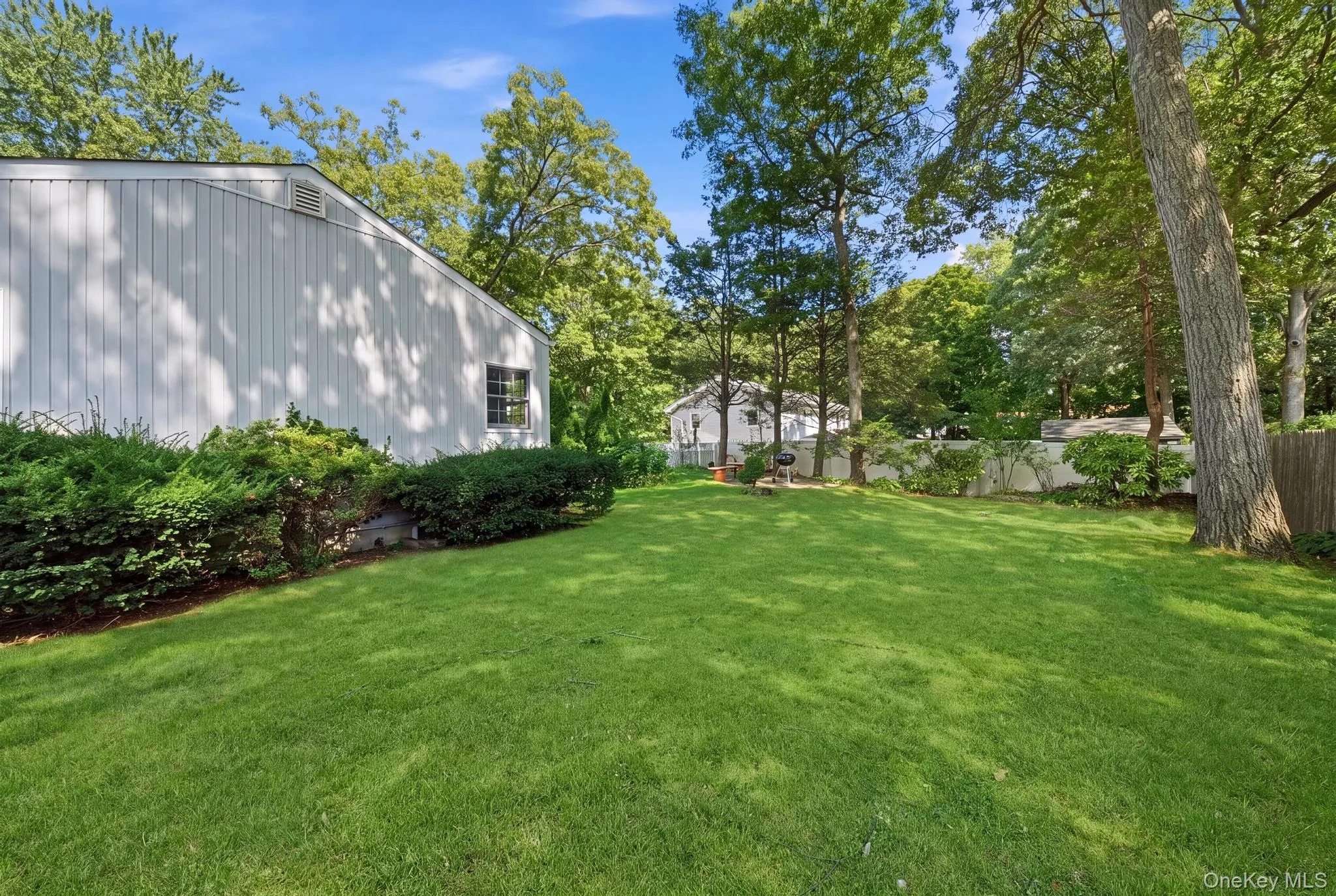 8 Dee, Huntington, NY, 4 Bedrooms Bedrooms, 9 Rooms Rooms,3 BathroomsBathrooms,Residential,For Rent,Dee,0,1041457 8 Dee, Huntington, NY, 4 Bedrooms Bedrooms, 9 Rooms Rooms,3 BathroomsBathrooms,Residential,For Rent,Dee,0,1041457