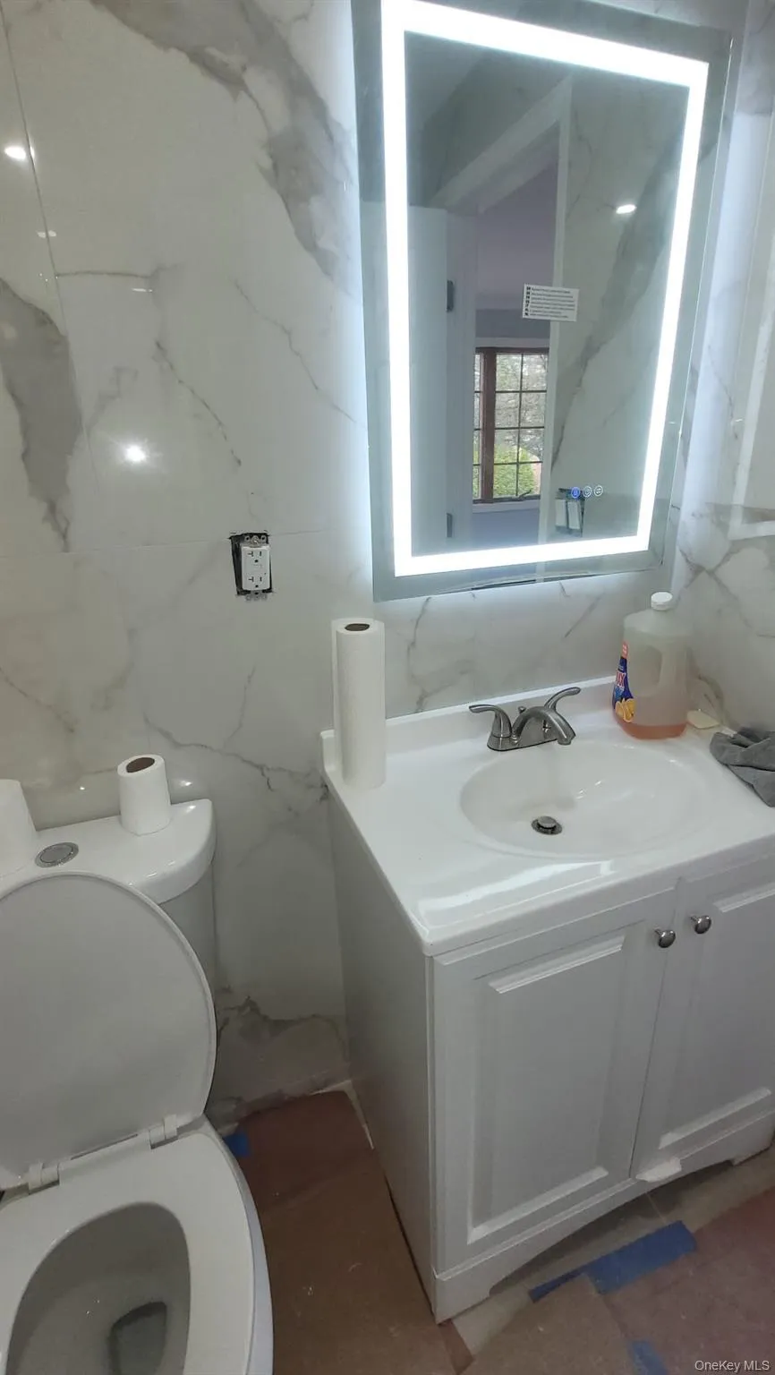 8 Dee, Huntington, NY, 4 Bedrooms Bedrooms, 9 Rooms Rooms,3 BathroomsBathrooms,Residential,For Rent,Dee,0,1041457 8 Dee, Huntington, NY, 4 Bedrooms Bedrooms, 9 Rooms Rooms,3 BathroomsBathrooms,Residential,For Rent,Dee,0,1041457