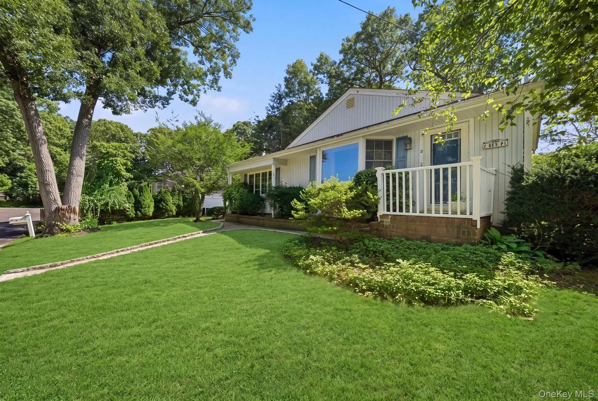 8 Dee, Huntington, NY, 4 Bedrooms Bedrooms, 9 Rooms Rooms,3 BathroomsBathrooms,Residential,For Rent,Dee,0,1041457 8 Dee, Huntington, NY, 4 Bedrooms Bedrooms, 9 Rooms Rooms,3 BathroomsBathrooms,Residential,For Rent,Dee,0,1041457