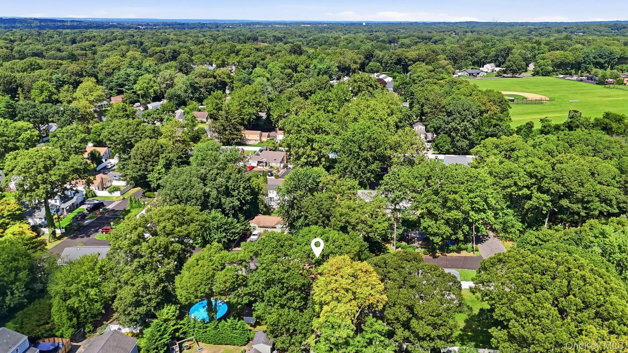 8 Dee, Huntington, NY, 4 Bedrooms Bedrooms, 9 Rooms Rooms,3 BathroomsBathrooms,Residential,For Rent,Dee,0,1041457 8 Dee, Huntington, NY, 4 Bedrooms Bedrooms, 9 Rooms Rooms,3 BathroomsBathrooms,Residential,For Rent,Dee,0,1041457