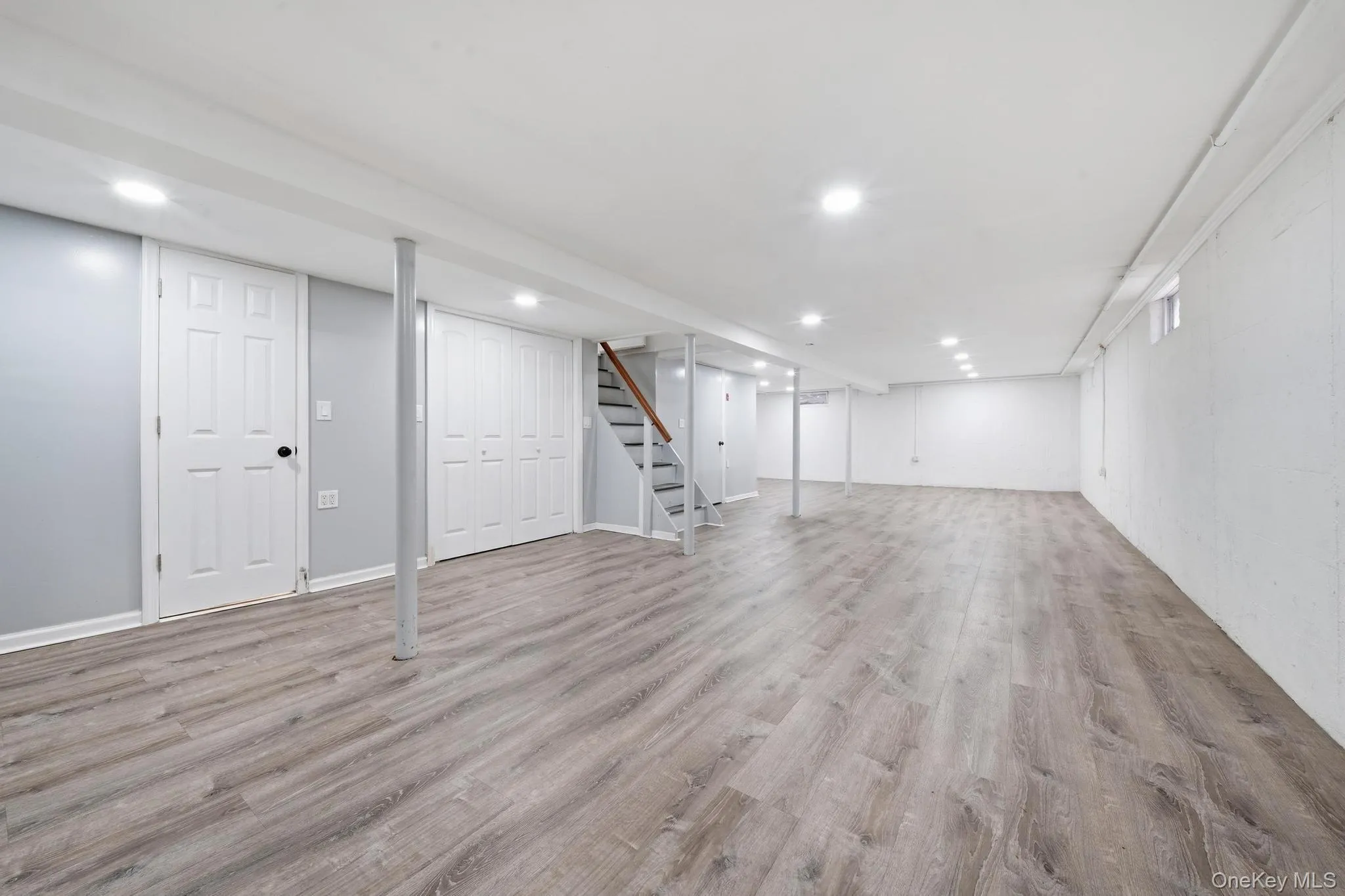 8 Dee, Huntington, NY, 4 Bedrooms Bedrooms, 9 Rooms Rooms,3 BathroomsBathrooms,Residential,For Rent,Dee,0,1041457 8 Dee, Huntington, NY, 4 Bedrooms Bedrooms, 9 Rooms Rooms,3 BathroomsBathrooms,Residential,For Rent,Dee,0,1041457