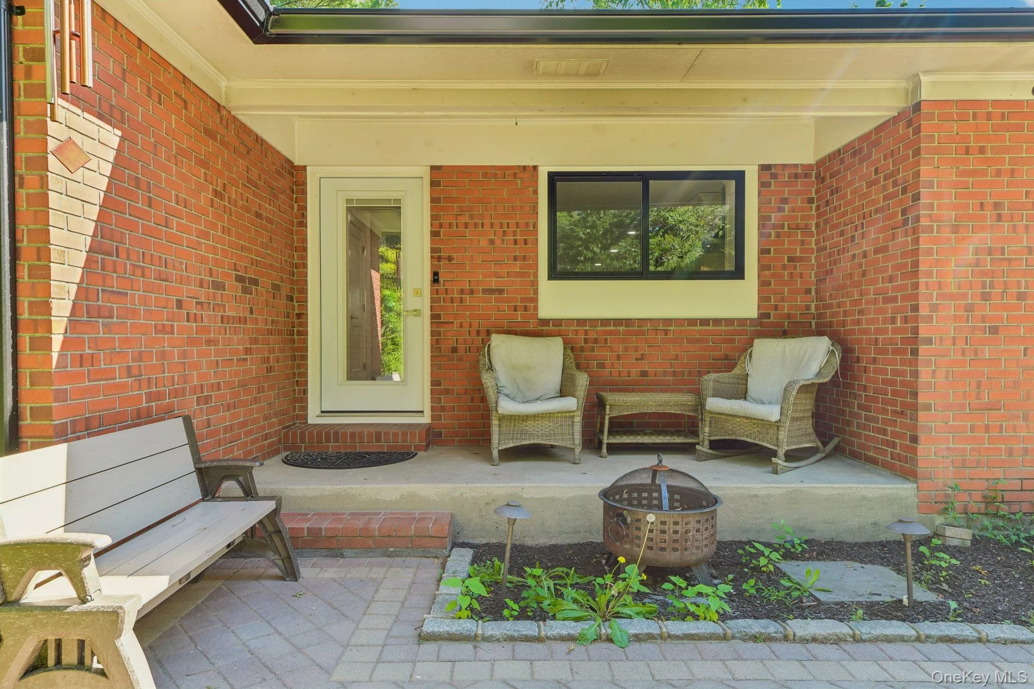 230 Union Avenue, Islip, NY, 3 Bedrooms Bedrooms, 7 Rooms Rooms,3 BathroomsBathrooms,Residential,For Rent,Union,0,1041461 230 Union Avenue, Islip, NY, 3 Bedrooms Bedrooms, 7 Rooms Rooms,3 BathroomsBathrooms,Residential,For Rent,Union,0,1041461