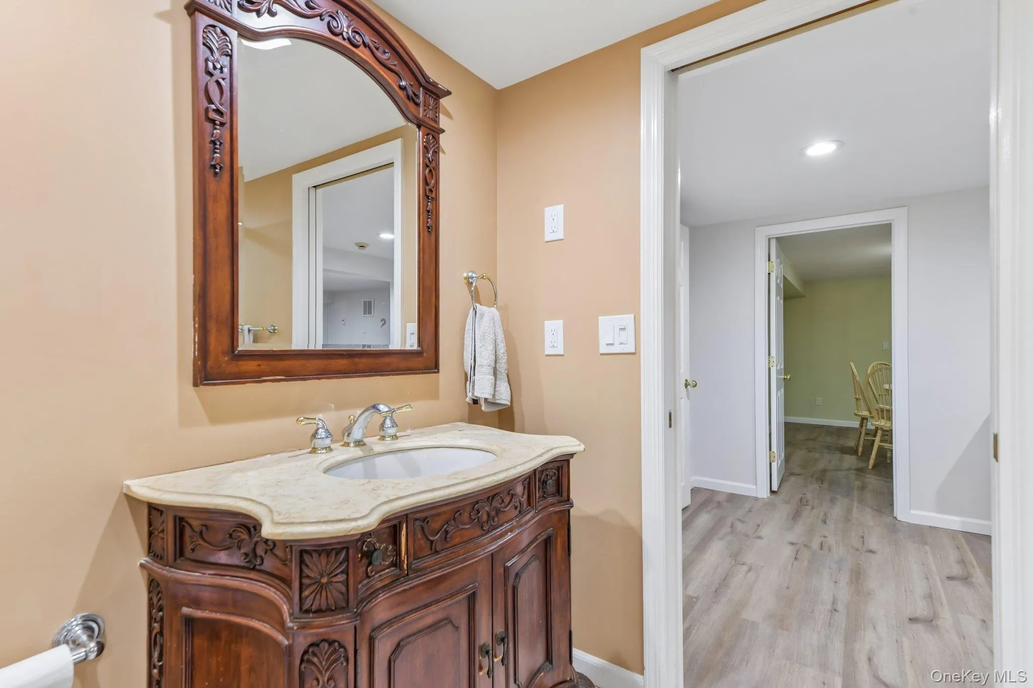 230 Union Avenue, Islip, NY, 3 Bedrooms Bedrooms, 7 Rooms Rooms,3 BathroomsBathrooms,Residential,For Rent,Union,0,1041461 230 Union Avenue, Islip, NY, 3 Bedrooms Bedrooms, 7 Rooms Rooms,3 BathroomsBathrooms,Residential,For Rent,Union,0,1041461