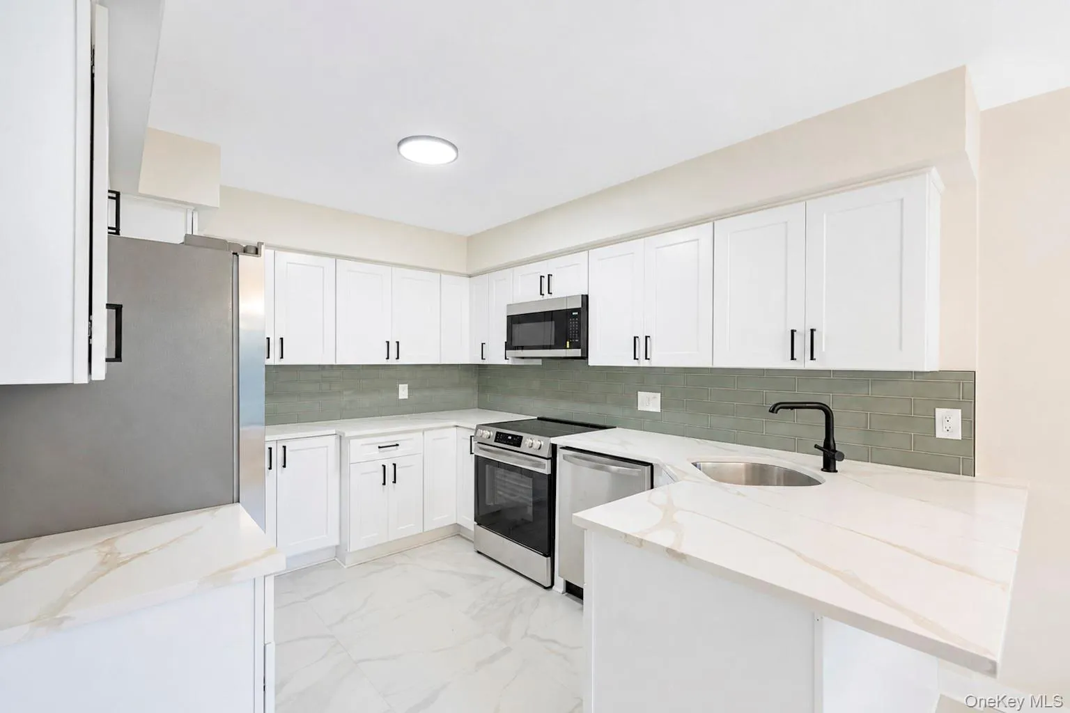 95 Windsor Gate Drive, North Hempstead, NY, 3 Bedrooms Bedrooms, 6 Rooms Rooms,2 BathroomsBathrooms,Residential,For Rent,Windsor Gate,0,1041462 95 Windsor Gate Drive, North Hempstead, NY, 3 Bedrooms Bedrooms, 6 Rooms Rooms,2 BathroomsBathrooms,Residential,For Rent,Windsor Gate,0,1041462