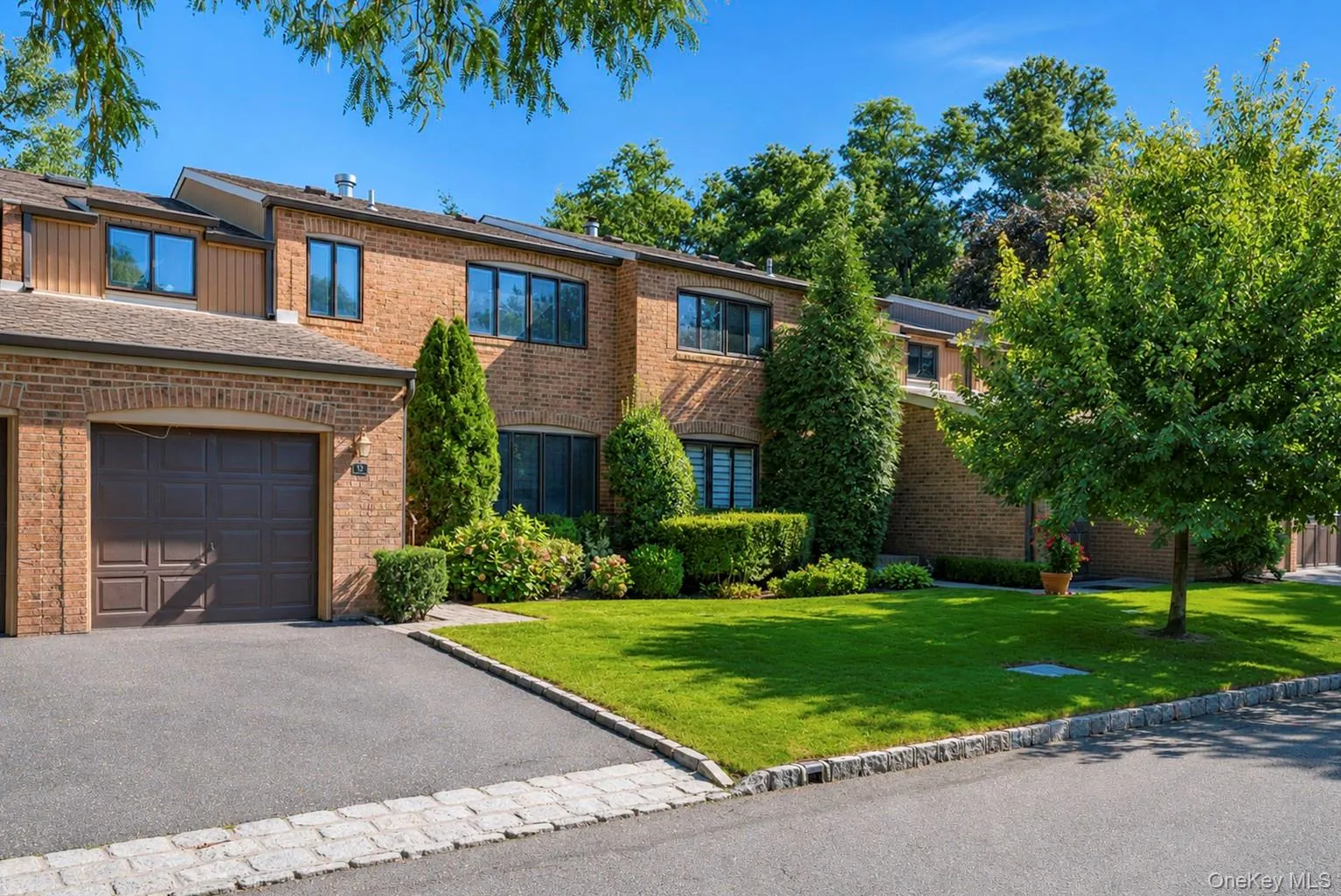 95 Windsor Gate Drive, North Hempstead, NY, 3 Bedrooms Bedrooms, 6 Rooms Rooms,2 BathroomsBathrooms,Residential,For Rent,Windsor Gate,0,1041462 95 Windsor Gate Drive, North Hempstead, NY, 3 Bedrooms Bedrooms, 6 Rooms Rooms,2 BathroomsBathrooms,Residential,For Rent,Windsor Gate,0,1041462