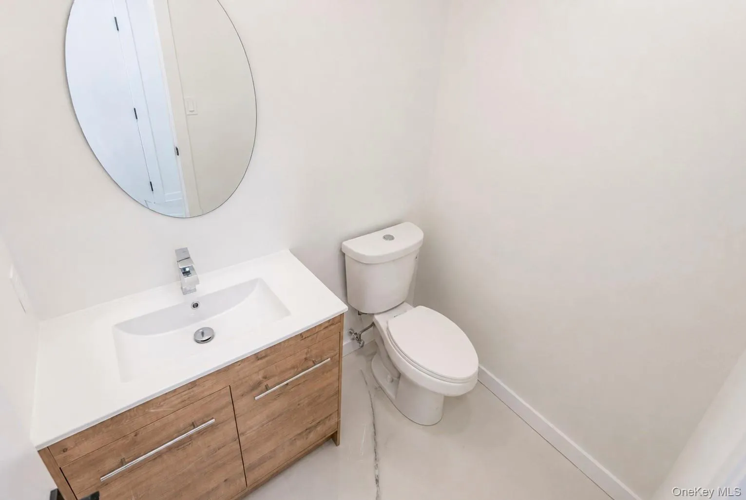 95 Windsor Gate Drive, North Hempstead, NY, 3 Bedrooms Bedrooms, 6 Rooms Rooms,2 BathroomsBathrooms,Residential,For Rent,Windsor Gate,0,1041462 95 Windsor Gate Drive, North Hempstead, NY, 3 Bedrooms Bedrooms, 6 Rooms Rooms,2 BathroomsBathrooms,Residential,For Rent,Windsor Gate,0,1041462