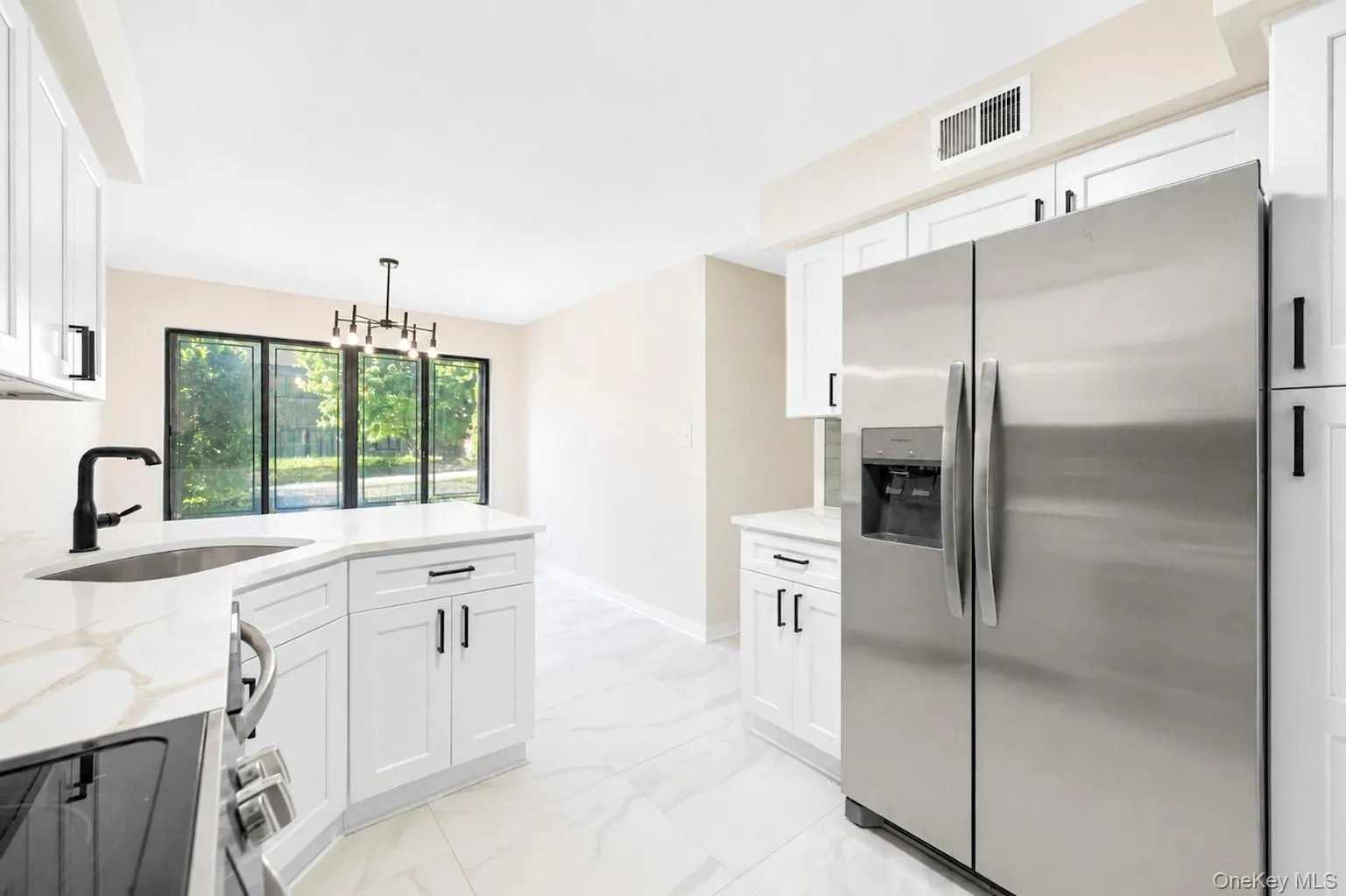 95 Windsor Gate Drive, North Hempstead, NY, 3 Bedrooms Bedrooms, 6 Rooms Rooms,2 BathroomsBathrooms,Residential,For Rent,Windsor Gate,0,1041462 95 Windsor Gate Drive, North Hempstead, NY, 3 Bedrooms Bedrooms, 6 Rooms Rooms,2 BathroomsBathrooms,Residential,For Rent,Windsor Gate,0,1041462