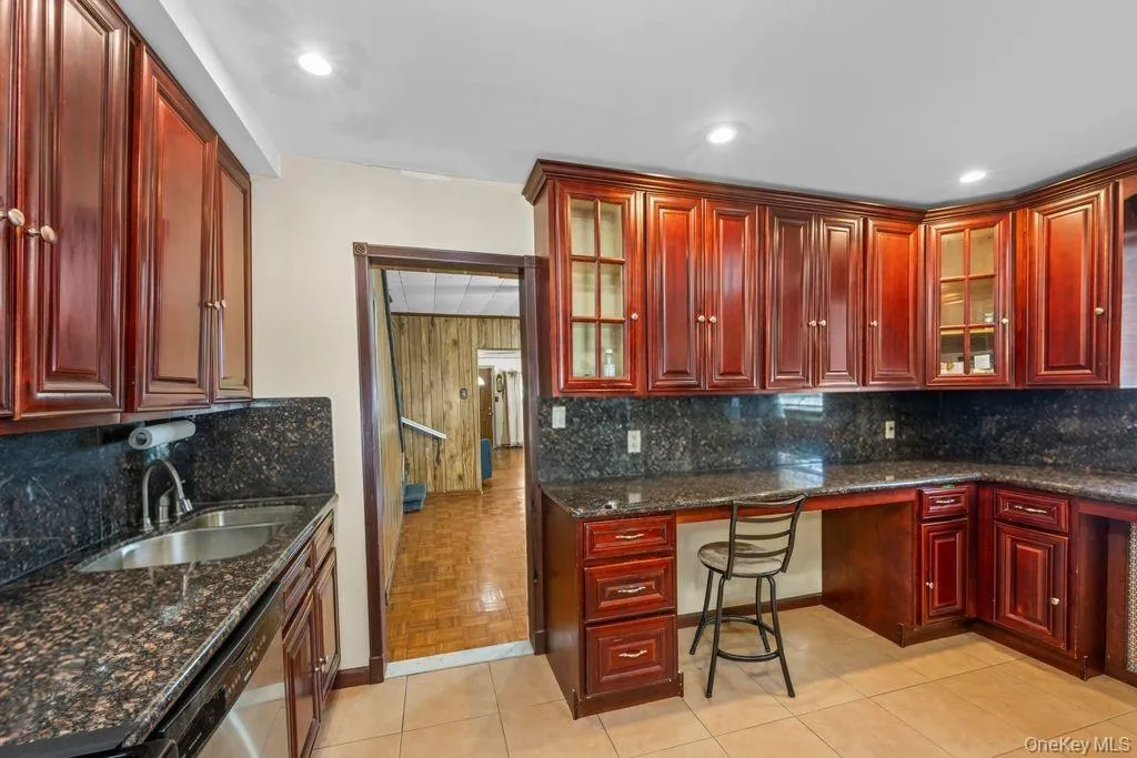 1549 96th Street, New York, NY, 3 Bedrooms Bedrooms, 6 Rooms Rooms,2 BathroomsBathrooms,Residential,For Rent,96th,0,1041465 1549 96th Street, New York, NY, 3 Bedrooms Bedrooms, 6 Rooms Rooms,2 BathroomsBathrooms,Residential,For Rent,96th,0,1041465
