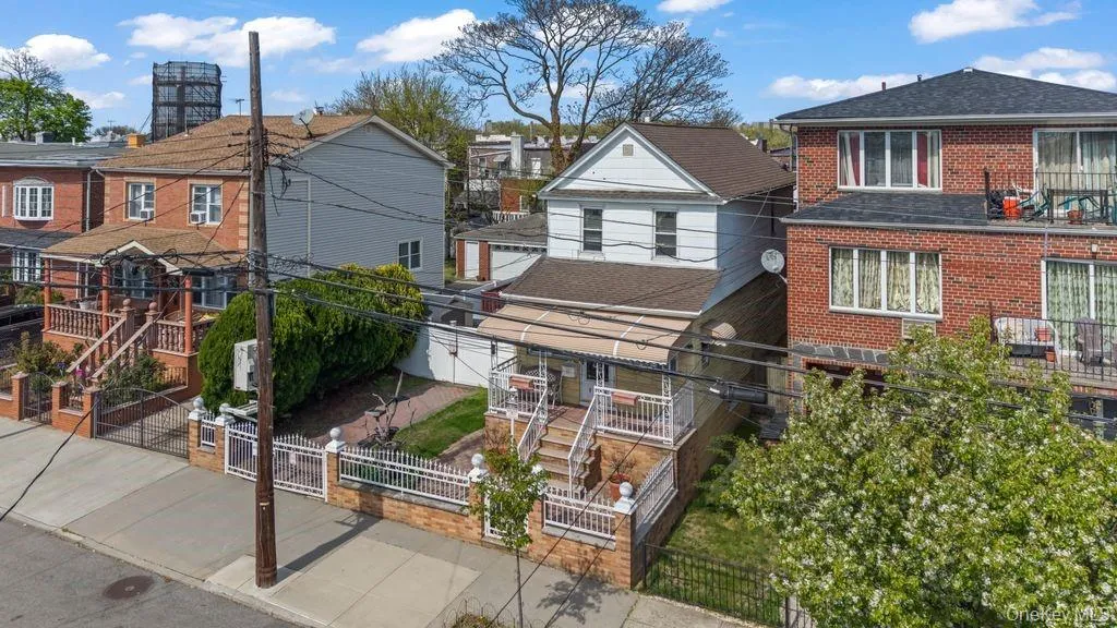 1549 96th Street, New York, NY, 3 Bedrooms Bedrooms, 6 Rooms Rooms,2 BathroomsBathrooms,Residential,For Rent,96th,0,1041465 1549 96th Street, New York, NY, 3 Bedrooms Bedrooms, 6 Rooms Rooms,2 BathroomsBathrooms,Residential,For Rent,96th,0,1041465