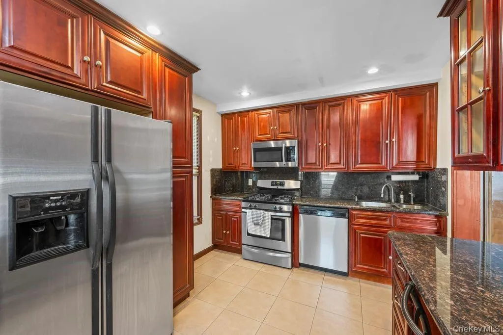 1549 96th Street, New York, NY, 3 Bedrooms Bedrooms, 6 Rooms Rooms,2 BathroomsBathrooms,Residential,For Rent,96th,0,1041465 1549 96th Street, New York, NY, 3 Bedrooms Bedrooms, 6 Rooms Rooms,2 BathroomsBathrooms,Residential,For Rent,96th,0,1041465