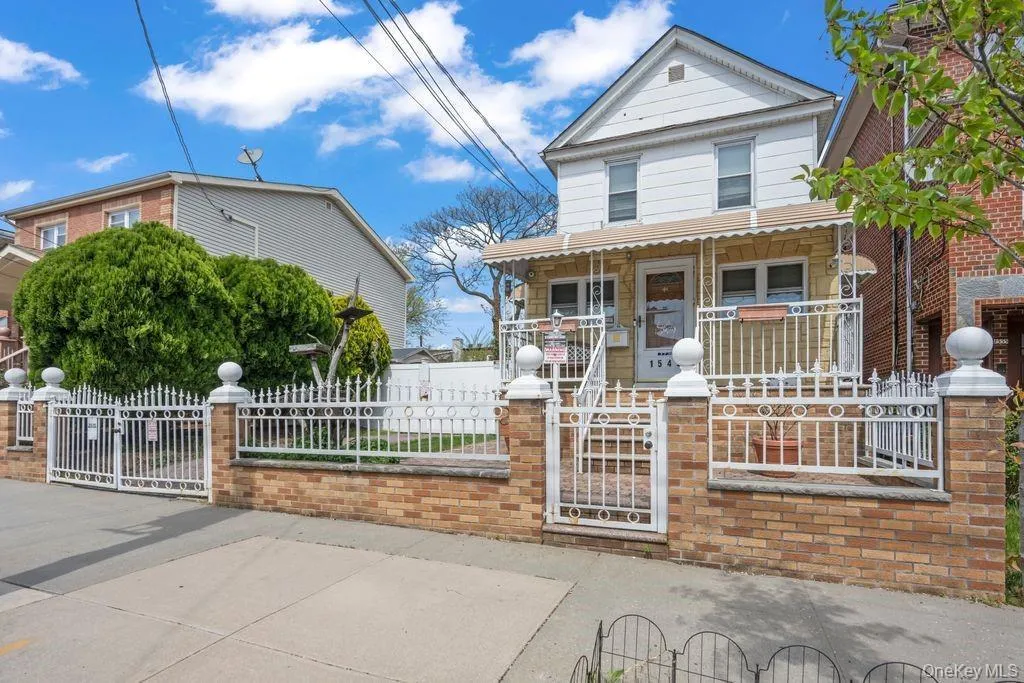 1549 96th Street, New York, NY, 3 Bedrooms Bedrooms, 6 Rooms Rooms,2 BathroomsBathrooms,Residential,For Rent,96th,0,1041465 1549 96th Street, New York, NY, 3 Bedrooms Bedrooms, 6 Rooms Rooms,2 BathroomsBathrooms,Residential,For Rent,96th,0,1041465