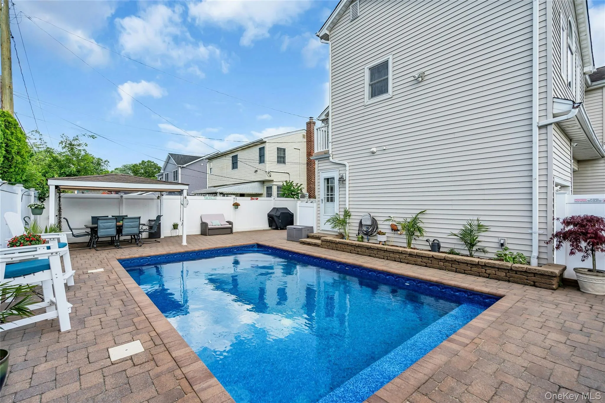 7 Mohawk Drive, Oyster Bay, NY, 4 Bedrooms Bedrooms, 8 Rooms Rooms,3 BathroomsBathrooms,Residential,For Rent,Mohawk,0,1041466 7 Mohawk Drive, Oyster Bay, NY, 4 Bedrooms Bedrooms, 8 Rooms Rooms,3 BathroomsBathrooms,Residential,For Rent,Mohawk,0,1041466
