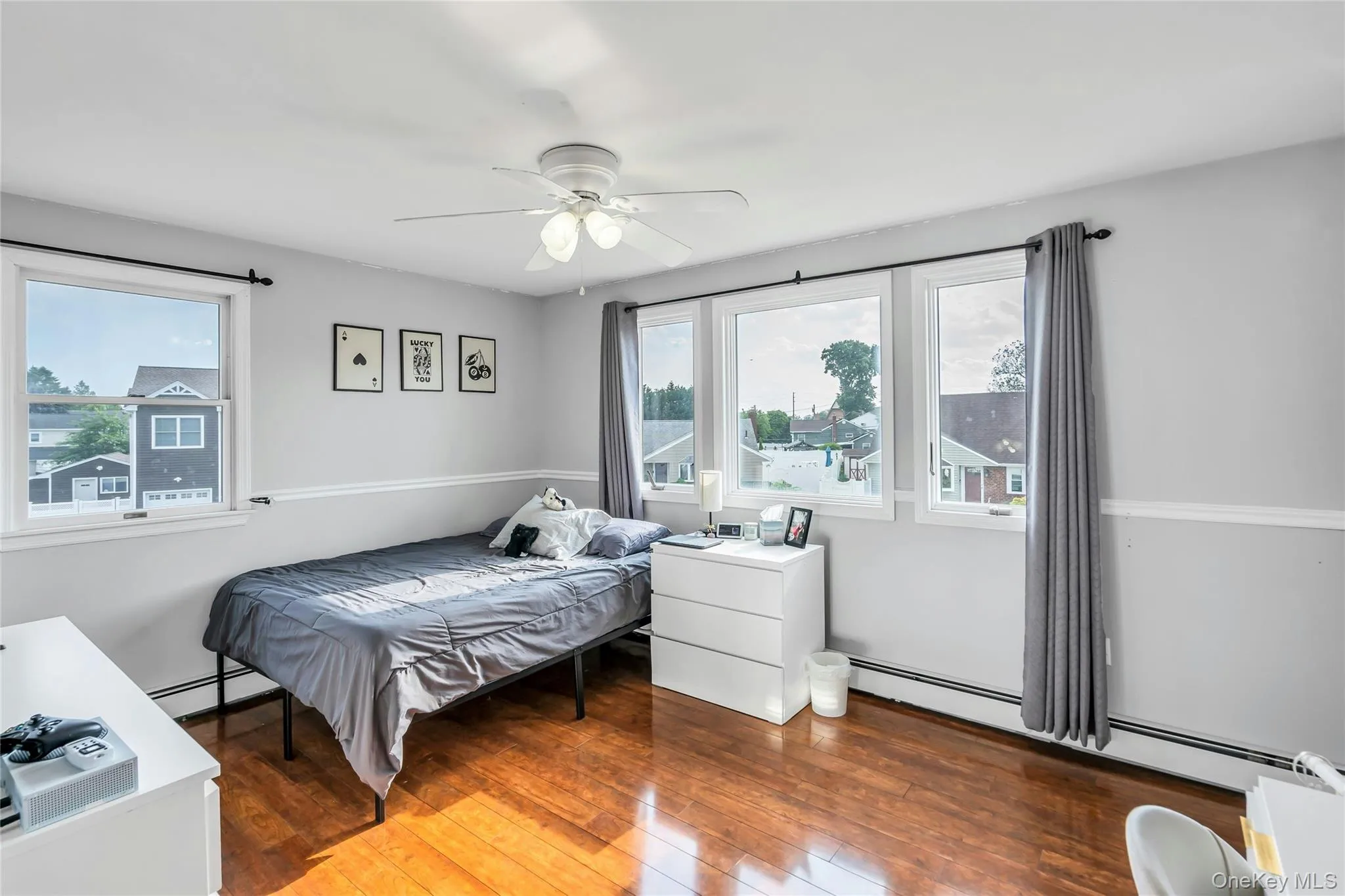 7 Mohawk Drive, Oyster Bay, NY, 4 Bedrooms Bedrooms, 8 Rooms Rooms,3 BathroomsBathrooms,Residential,For Rent,Mohawk,0,1041466 7 Mohawk Drive, Oyster Bay, NY, 4 Bedrooms Bedrooms, 8 Rooms Rooms,3 BathroomsBathrooms,Residential,For Rent,Mohawk,0,1041466