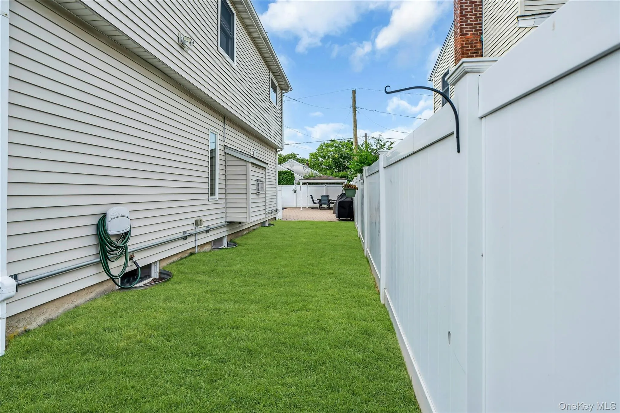 7 Mohawk Drive, Oyster Bay, NY, 4 Bedrooms Bedrooms, 8 Rooms Rooms,3 BathroomsBathrooms,Residential,For Rent,Mohawk,0,1041466 7 Mohawk Drive, Oyster Bay, NY, 4 Bedrooms Bedrooms, 8 Rooms Rooms,3 BathroomsBathrooms,Residential,For Rent,Mohawk,0,1041466