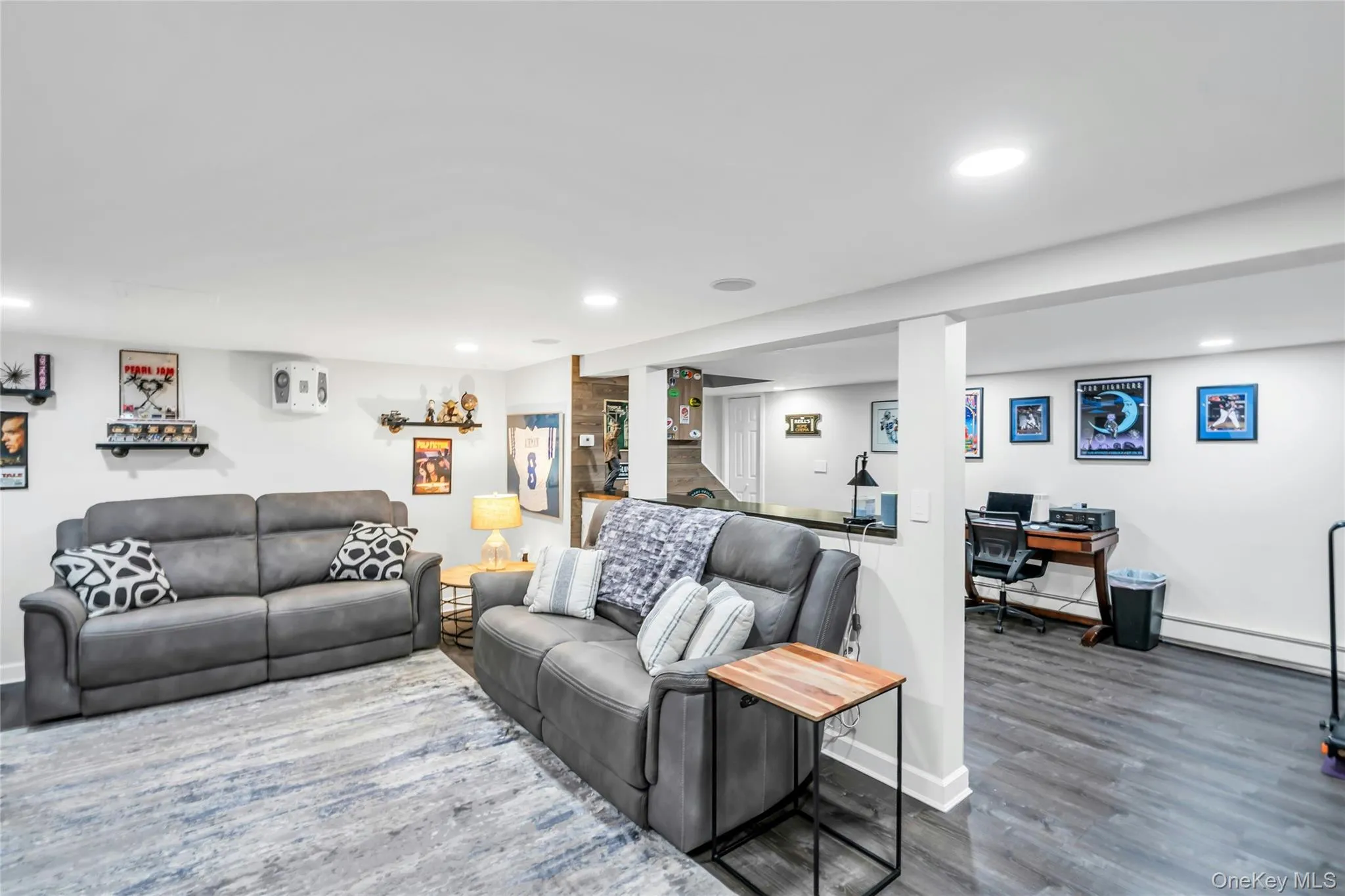 7 Mohawk Drive, Oyster Bay, NY, 4 Bedrooms Bedrooms, 8 Rooms Rooms,3 BathroomsBathrooms,Residential,For Rent,Mohawk,0,1041466 7 Mohawk Drive, Oyster Bay, NY, 4 Bedrooms Bedrooms, 8 Rooms Rooms,3 BathroomsBathrooms,Residential,For Rent,Mohawk,0,1041466