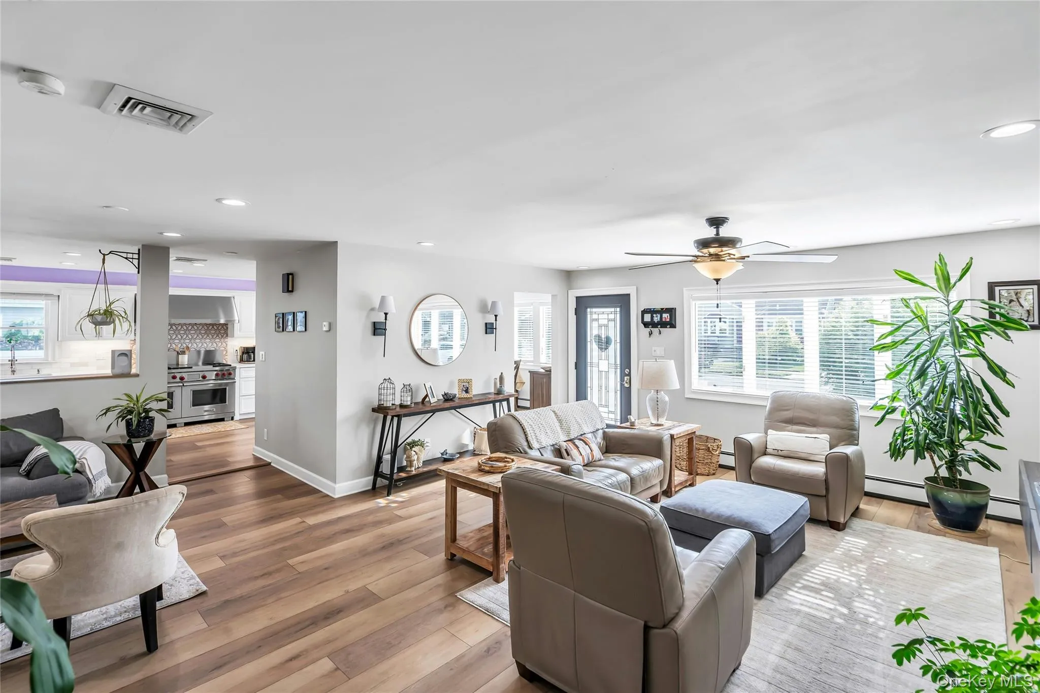 7 Mohawk Drive, Oyster Bay, NY, 4 Bedrooms Bedrooms, 8 Rooms Rooms,3 BathroomsBathrooms,Residential,For Rent,Mohawk,0,1041466 7 Mohawk Drive, Oyster Bay, NY, 4 Bedrooms Bedrooms, 8 Rooms Rooms,3 BathroomsBathrooms,Residential,For Rent,Mohawk,0,1041466