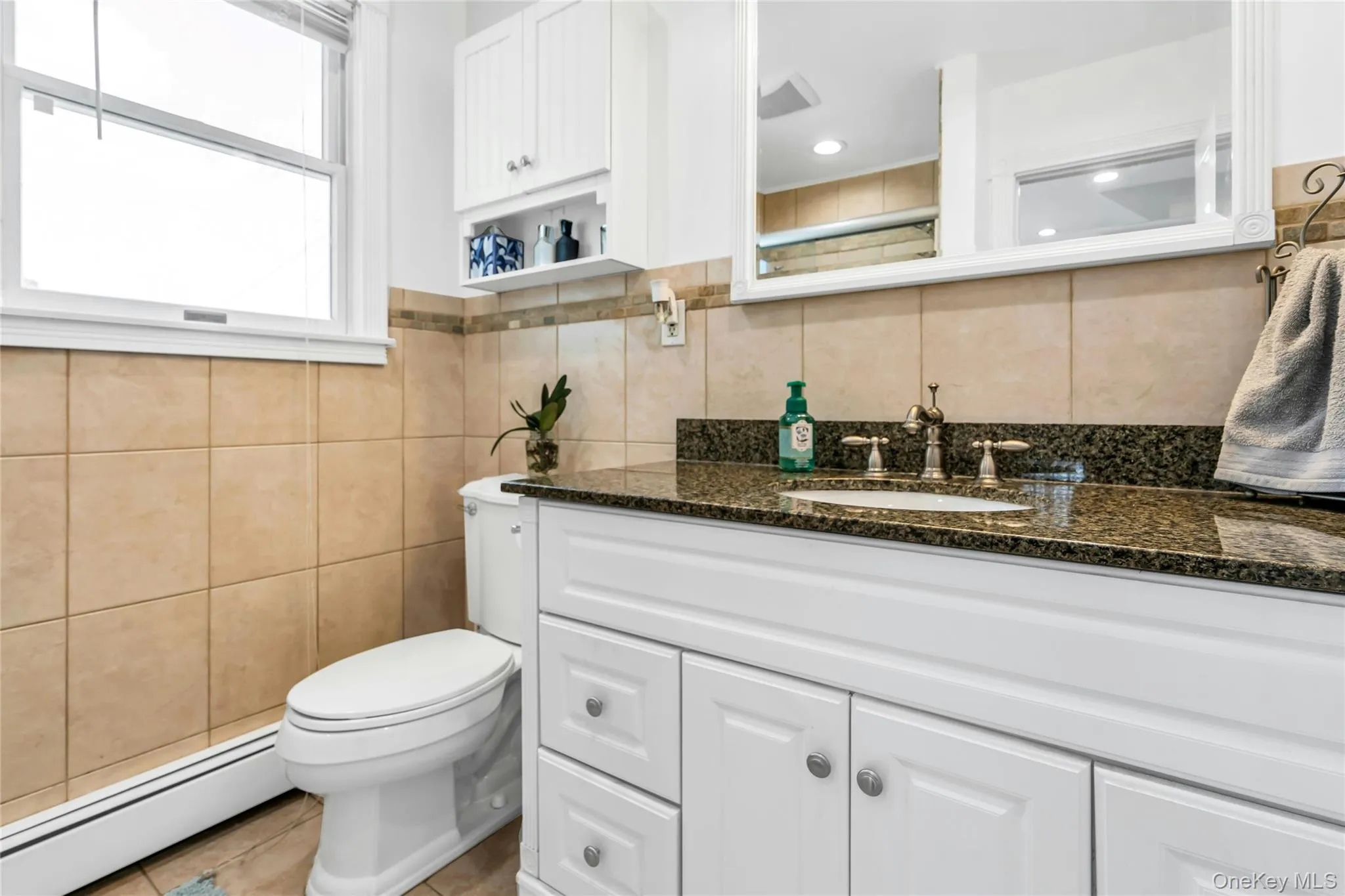 7 Mohawk Drive, Oyster Bay, NY, 4 Bedrooms Bedrooms, 8 Rooms Rooms,3 BathroomsBathrooms,Residential,For Rent,Mohawk,0,1041466 7 Mohawk Drive, Oyster Bay, NY, 4 Bedrooms Bedrooms, 8 Rooms Rooms,3 BathroomsBathrooms,Residential,For Rent,Mohawk,0,1041466