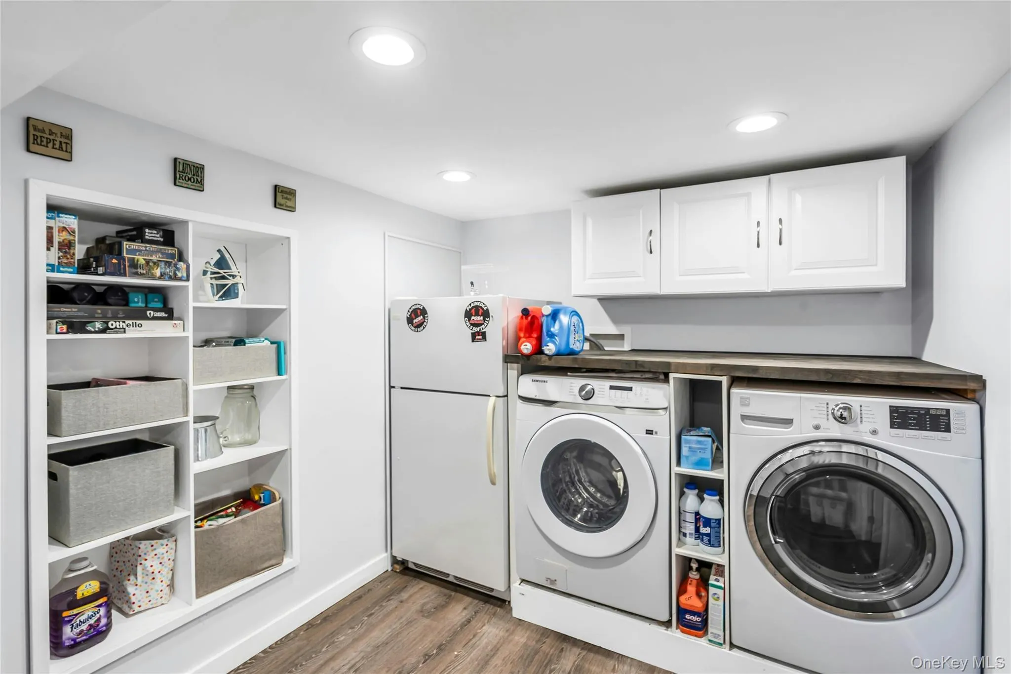 7 Mohawk Drive, Oyster Bay, NY, 4 Bedrooms Bedrooms, 8 Rooms Rooms,3 BathroomsBathrooms,Residential,For Rent,Mohawk,0,1041466 7 Mohawk Drive, Oyster Bay, NY, 4 Bedrooms Bedrooms, 8 Rooms Rooms,3 BathroomsBathrooms,Residential,For Rent,Mohawk,0,1041466