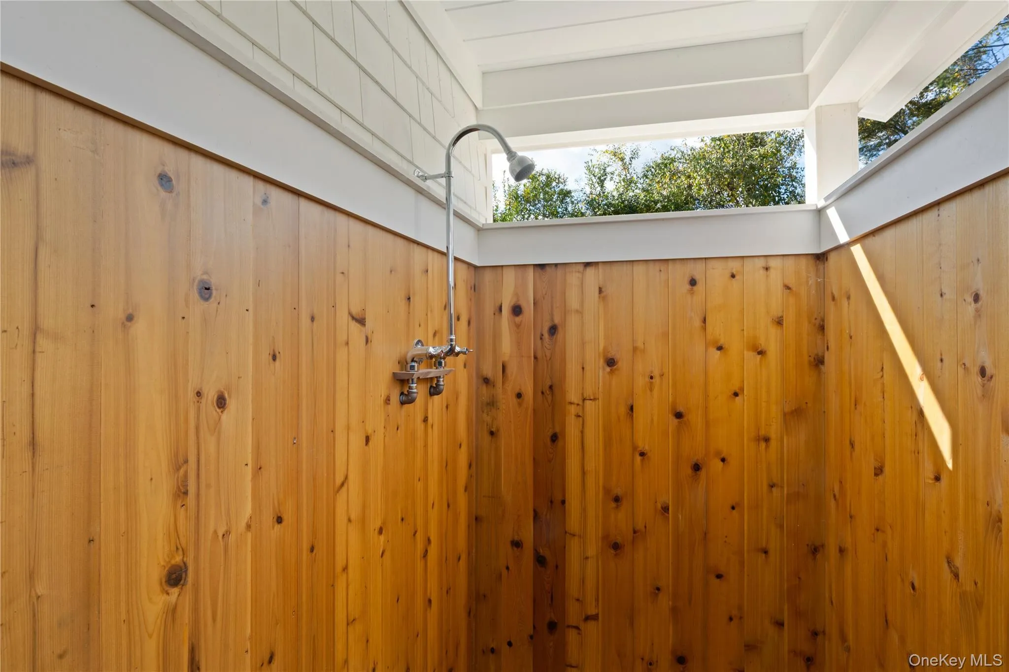 275 Narrow Lane, Southampton, NY, 6 Bedrooms Bedrooms, 22 Rooms Rooms,7 BathroomsBathrooms,Residential,For Rent,Narrow,0,1041473 275 Narrow Lane, Southampton, NY, 6 Bedrooms Bedrooms, 22 Rooms Rooms,7 BathroomsBathrooms,Residential,For Rent,Narrow,0,1041473