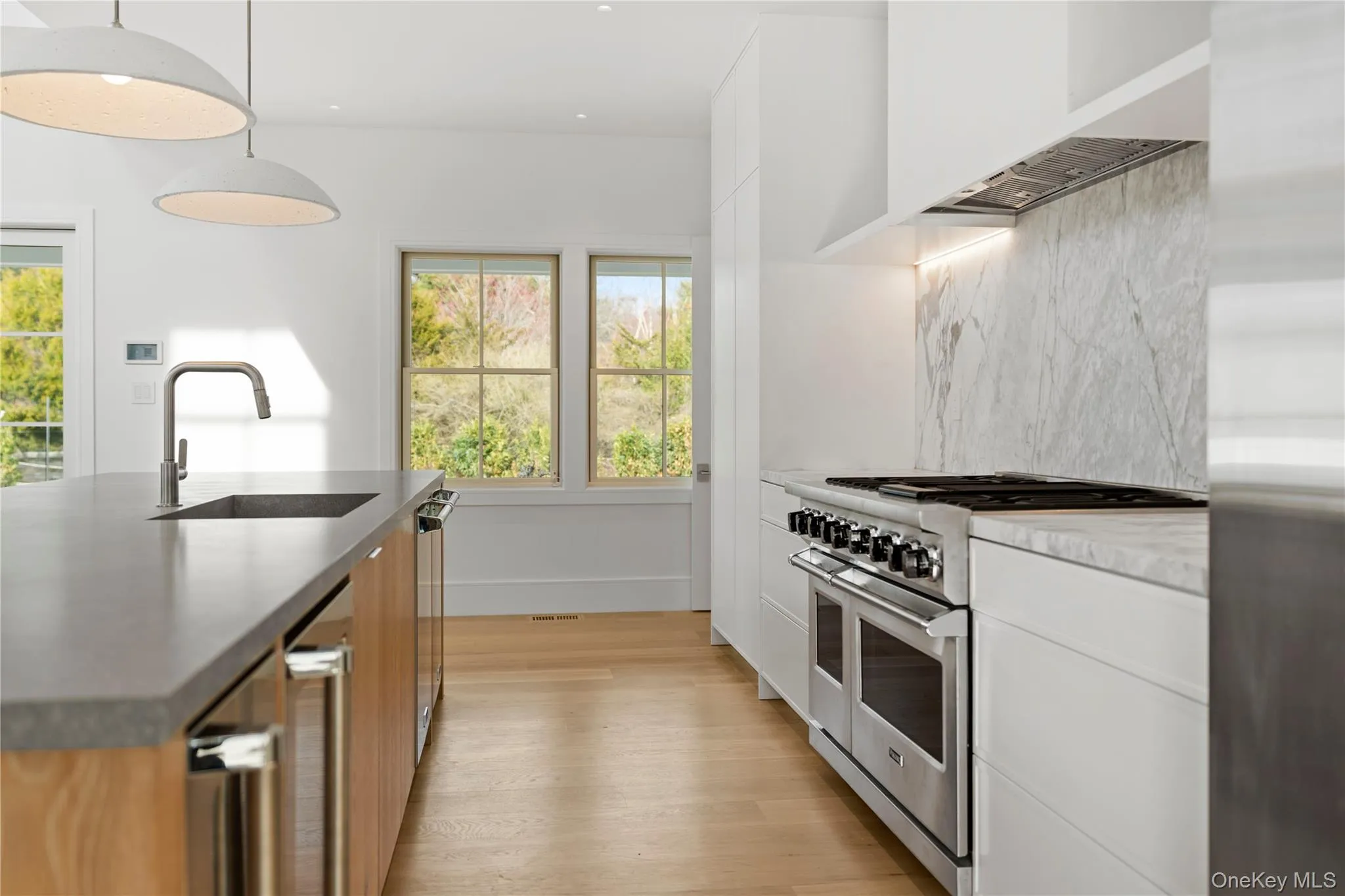 275 Narrow Lane, Southampton, NY, 6 Bedrooms Bedrooms, 22 Rooms Rooms,7 BathroomsBathrooms,Residential,For Rent,Narrow,0,1041473 275 Narrow Lane, Southampton, NY, 6 Bedrooms Bedrooms, 22 Rooms Rooms,7 BathroomsBathrooms,Residential,For Rent,Narrow,0,1041473