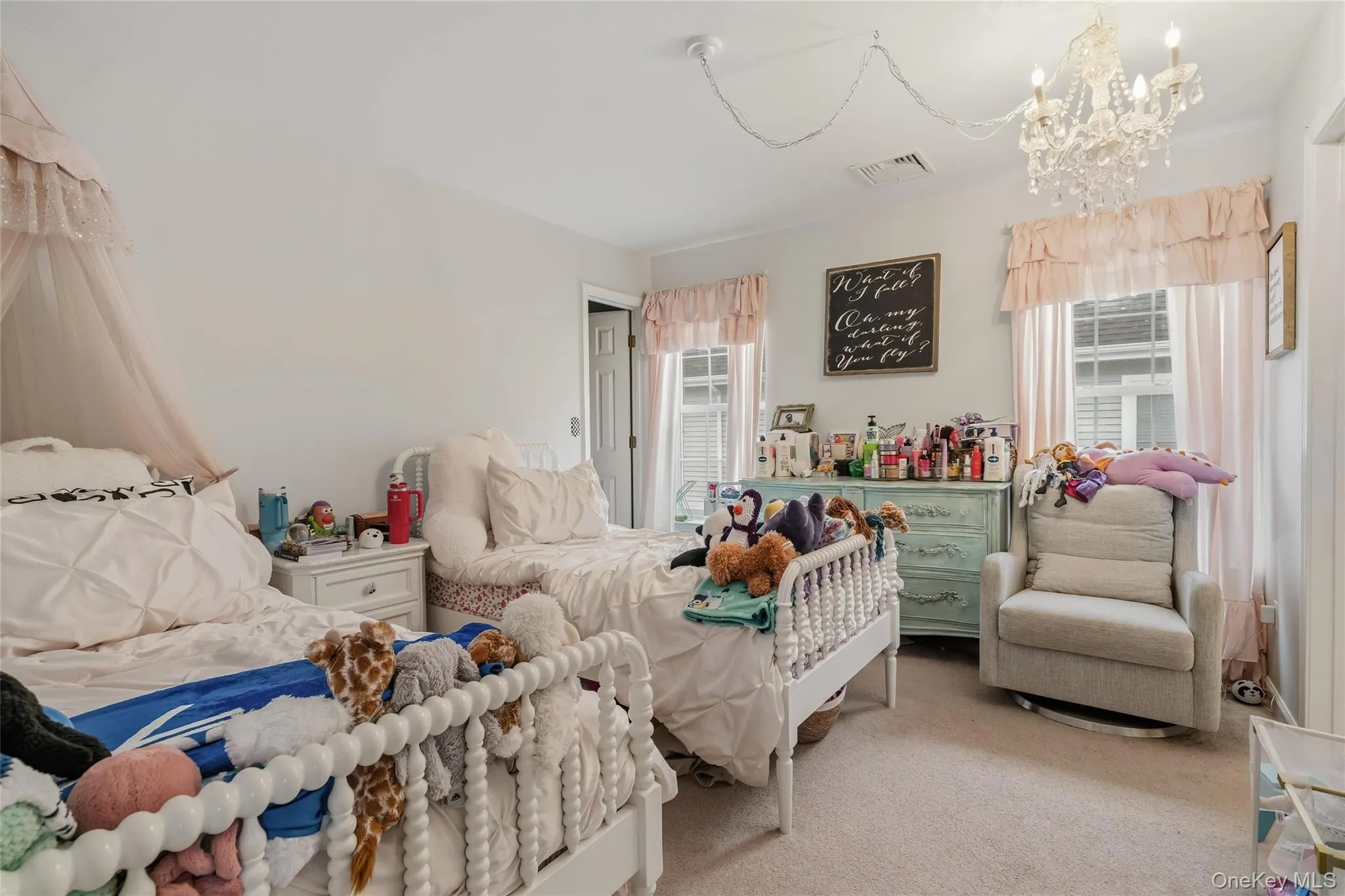 6 Paisley Court, Woodbury, NY, 3 Bedrooms Bedrooms, 7 Rooms Rooms,2 BathroomsBathrooms,Residential,For Rent,Paisley,0,1041475 6 Paisley Court, Woodbury, NY, 3 Bedrooms Bedrooms, 7 Rooms Rooms,2 BathroomsBathrooms,Residential,For Rent,Paisley,0,1041475