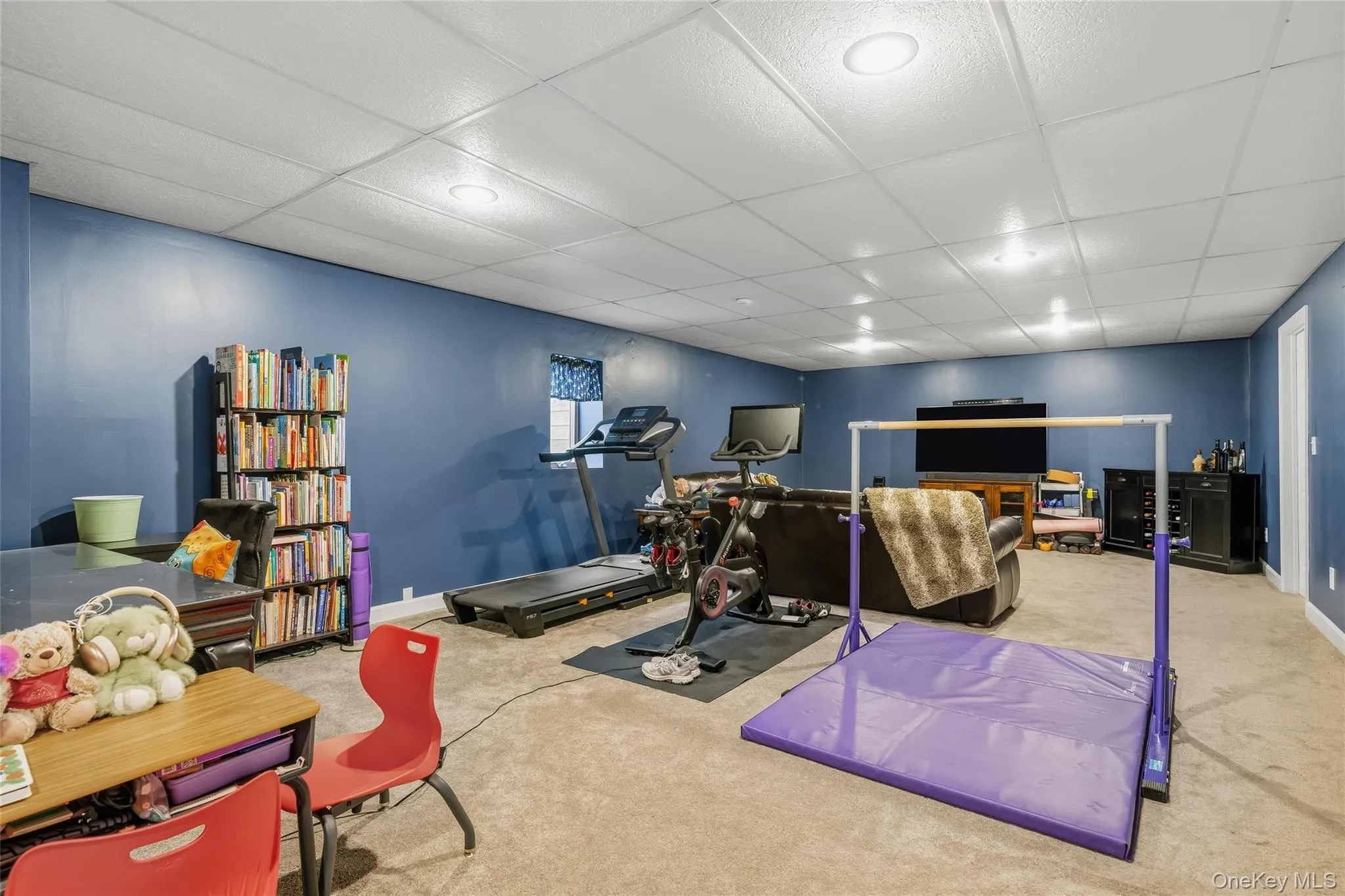 6 Paisley Court, Woodbury, NY, 3 Bedrooms Bedrooms, 7 Rooms Rooms,2 BathroomsBathrooms,Residential,For Rent,Paisley,0,1041475 6 Paisley Court, Woodbury, NY, 3 Bedrooms Bedrooms, 7 Rooms Rooms,2 BathroomsBathrooms,Residential,For Rent,Paisley,0,1041475