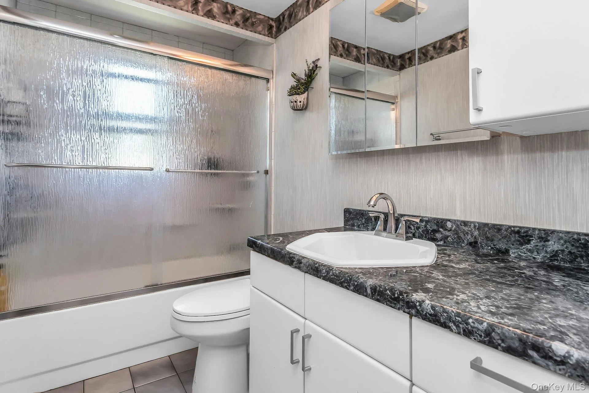 50 Sunrise Lane, Hempstead, NY, 5 Bedrooms Bedrooms, 9 Rooms Rooms,2 BathroomsBathrooms,Residential,For Rent,Sunrise,0,1041477 50 Sunrise Lane, Hempstead, NY, 5 Bedrooms Bedrooms, 9 Rooms Rooms,2 BathroomsBathrooms,Residential,For Rent,Sunrise,0,1041477