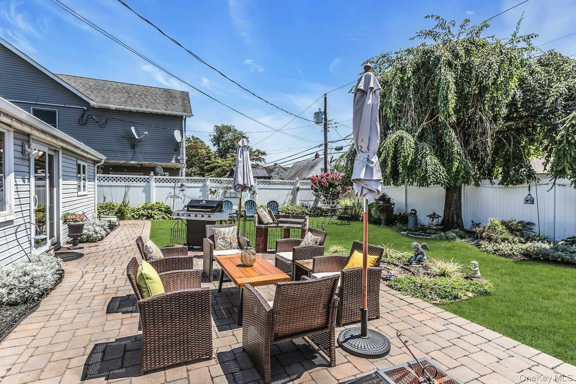 50 Sunrise Lane, Hempstead, NY, 5 Bedrooms Bedrooms, 9 Rooms Rooms,2 BathroomsBathrooms,Residential,For Rent,Sunrise,0,1041477 50 Sunrise Lane, Hempstead, NY, 5 Bedrooms Bedrooms, 9 Rooms Rooms,2 BathroomsBathrooms,Residential,For Rent,Sunrise,0,1041477