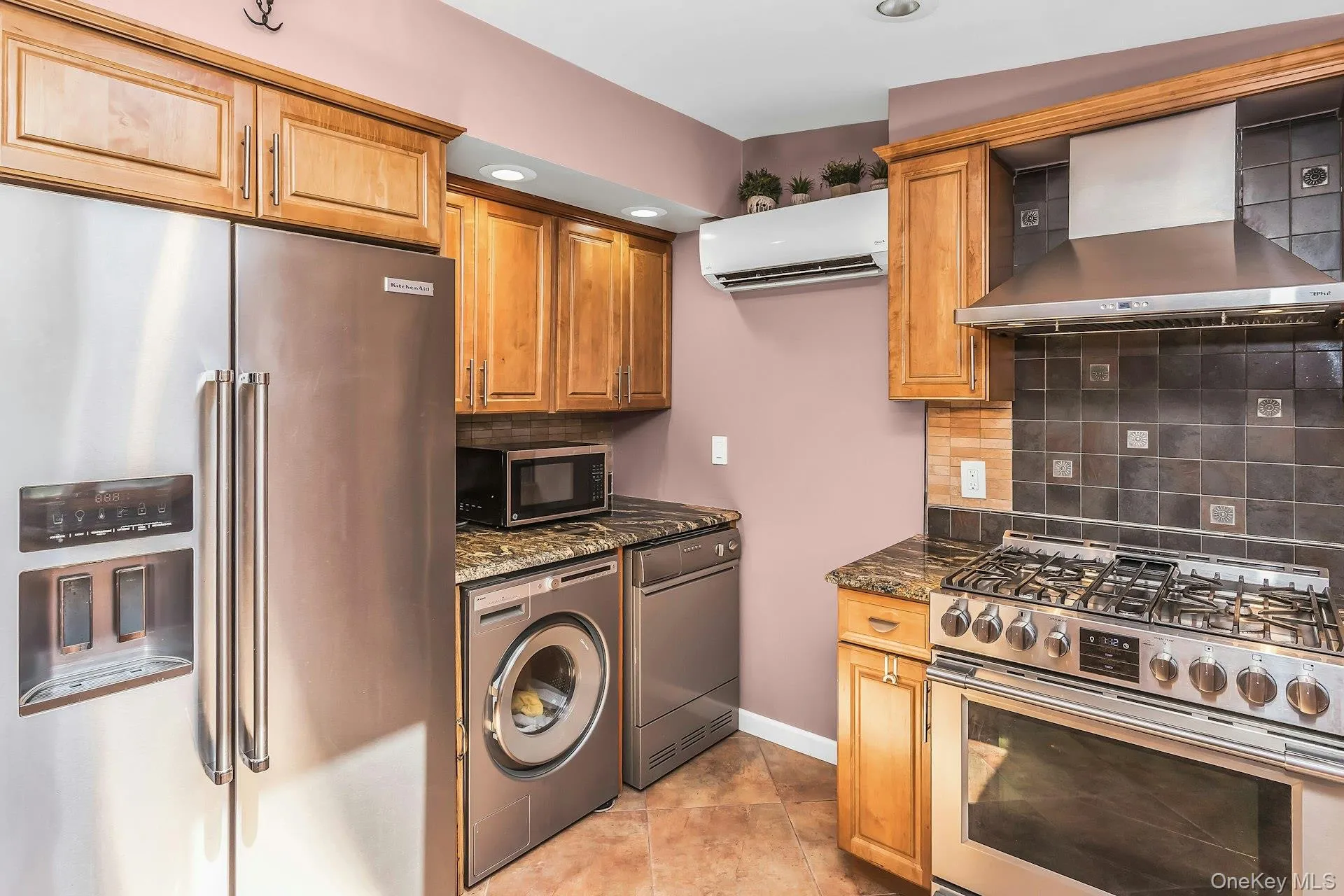 50 Sunrise Lane, Hempstead, NY, 5 Bedrooms Bedrooms, 9 Rooms Rooms,2 BathroomsBathrooms,Residential,For Rent,Sunrise,0,1041477 50 Sunrise Lane, Hempstead, NY, 5 Bedrooms Bedrooms, 9 Rooms Rooms,2 BathroomsBathrooms,Residential,For Rent,Sunrise,0,1041477