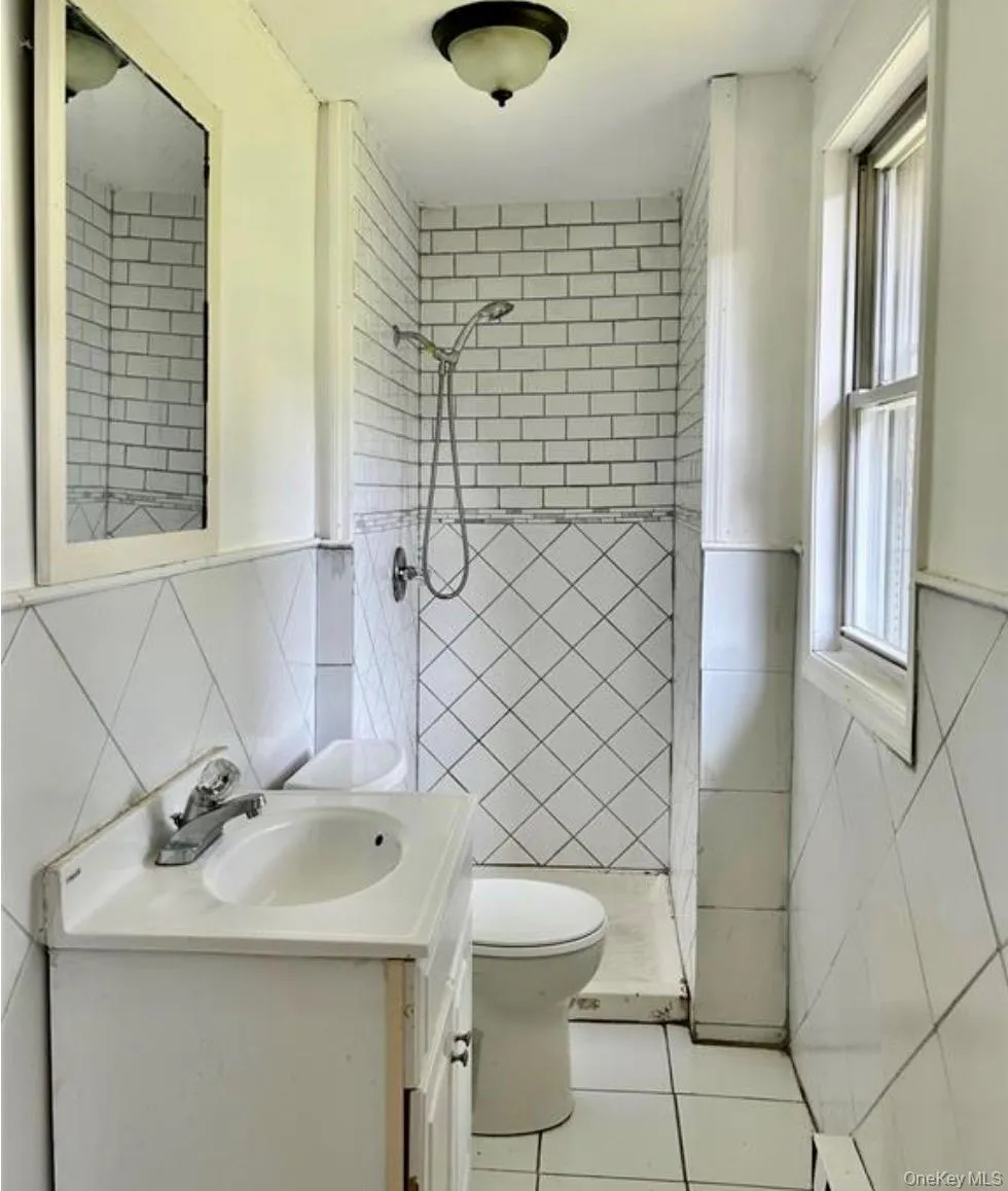 40 River Street, Rockland, NY, 2 Bedrooms Bedrooms, 5 Rooms Rooms,1 BathroomBathrooms,Residential Lease,For Rent,River,0,1041489 40 River Street, Rockland, NY, 2 Bedrooms Bedrooms, 5 Rooms Rooms,1 BathroomBathrooms,Residential Lease,For Rent,River,0,1041489