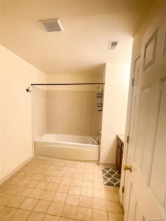 1011 Ethan Allen Drive, New Windsor, NY, 2 Bedrooms Bedrooms, 5 Rooms Rooms,2 BathroomsBathrooms,Residential Lease,For Rent,Ethan Allen Drive,0,1041500 1011 Ethan Allen Drive, New Windsor, NY, 2 Bedrooms Bedrooms, 5 Rooms Rooms,2 BathroomsBathrooms,Residential Lease,For Rent,Ethan Allen Drive,0,1041500