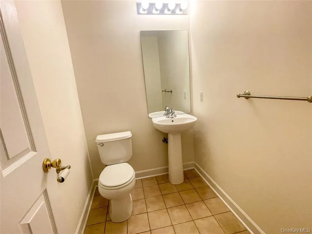 1011 Ethan Allen Drive, New Windsor, NY, 2 Bedrooms Bedrooms, 5 Rooms Rooms,2 BathroomsBathrooms,Residential Lease,For Rent,Ethan Allen Drive,0,1041500 1011 Ethan Allen Drive, New Windsor, NY, 2 Bedrooms Bedrooms, 5 Rooms Rooms,2 BathroomsBathrooms,Residential Lease,For Rent,Ethan Allen Drive,0,1041500